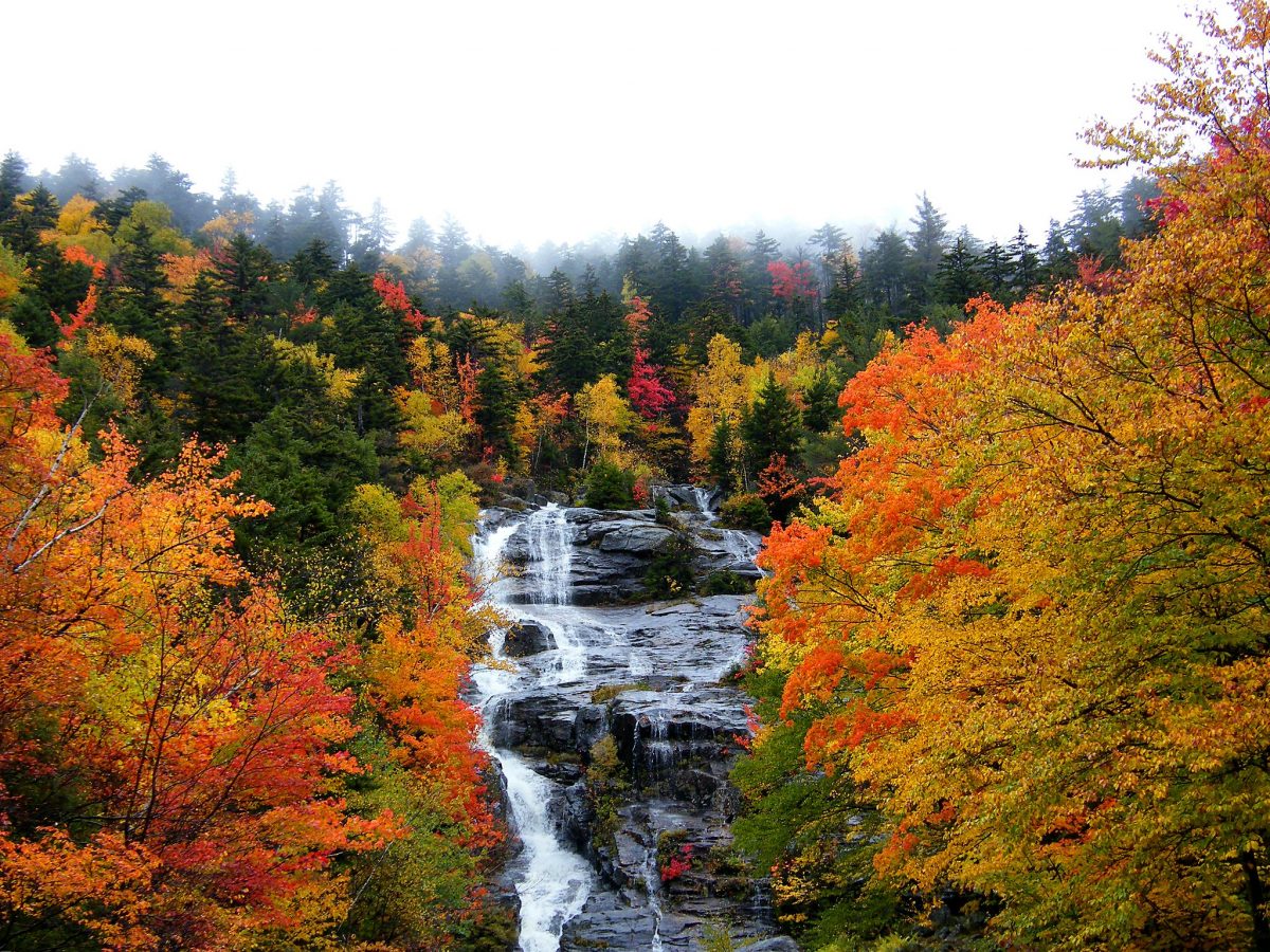 waterfall in autumn, New Hampshire, best states to retire