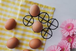 How To Tell If Eggs Are Bad: Top 8 Egg Hacks