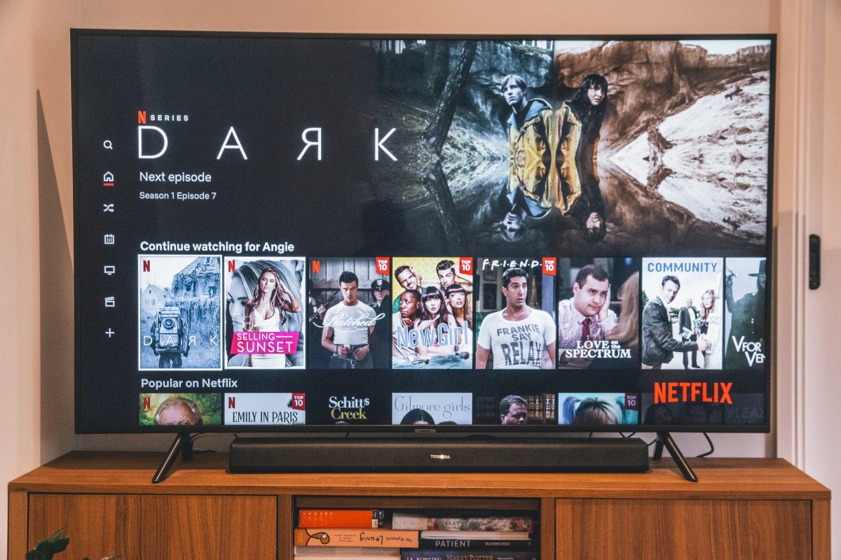 Netflix as your paid SolarMovie alternative