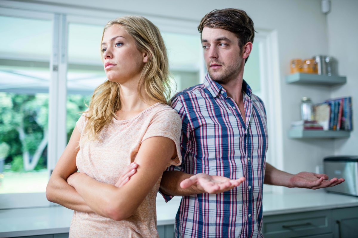 When To End a Relationship: 9 Unhealthy Relationship Signs