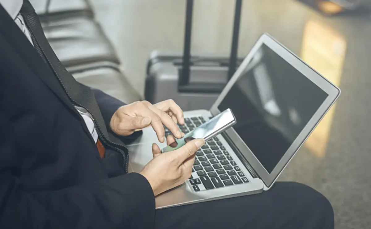 8 Tips For Online Safety When Travelling For Work