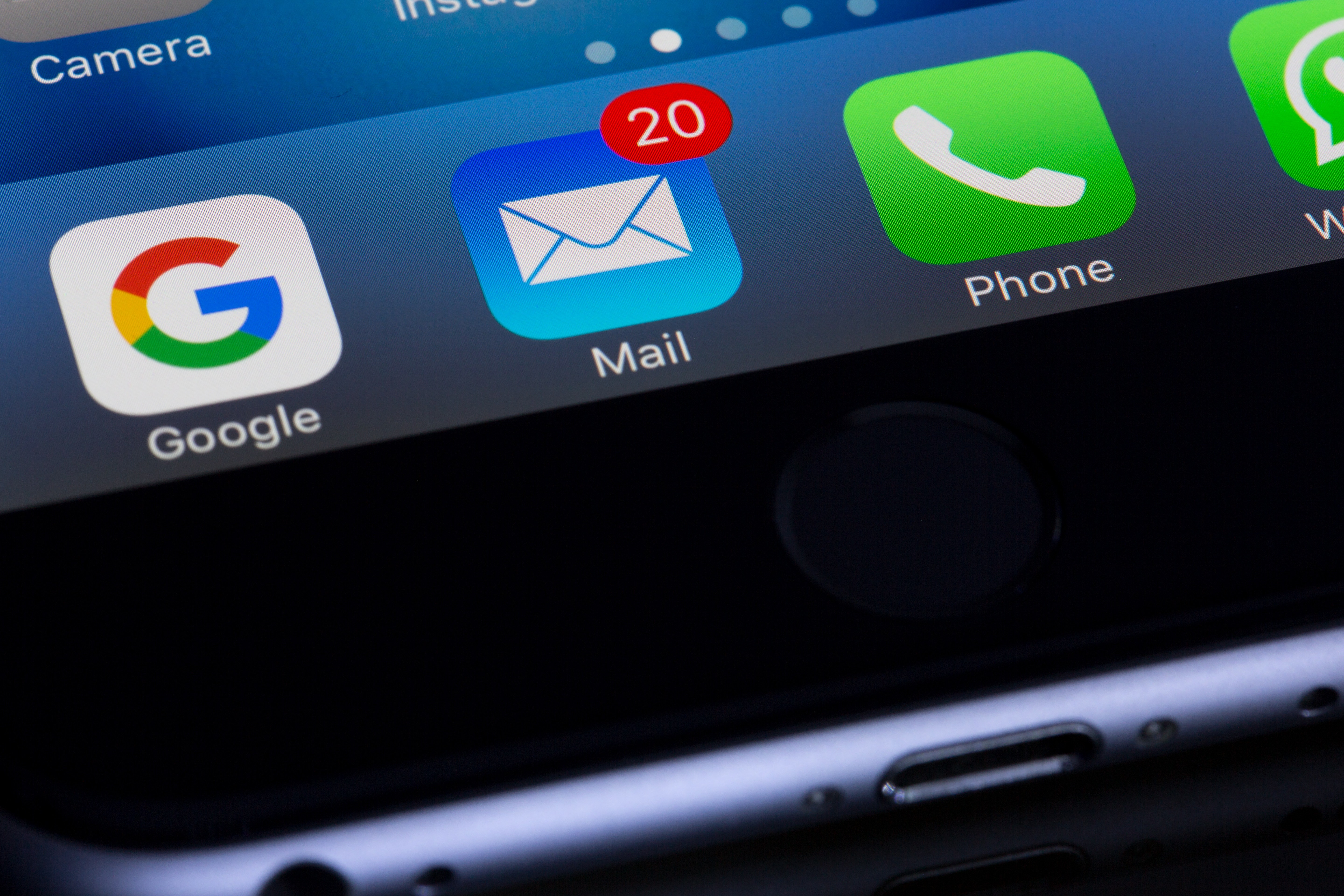 Add Free Push Windows Live Hotmail To IPhone Mail