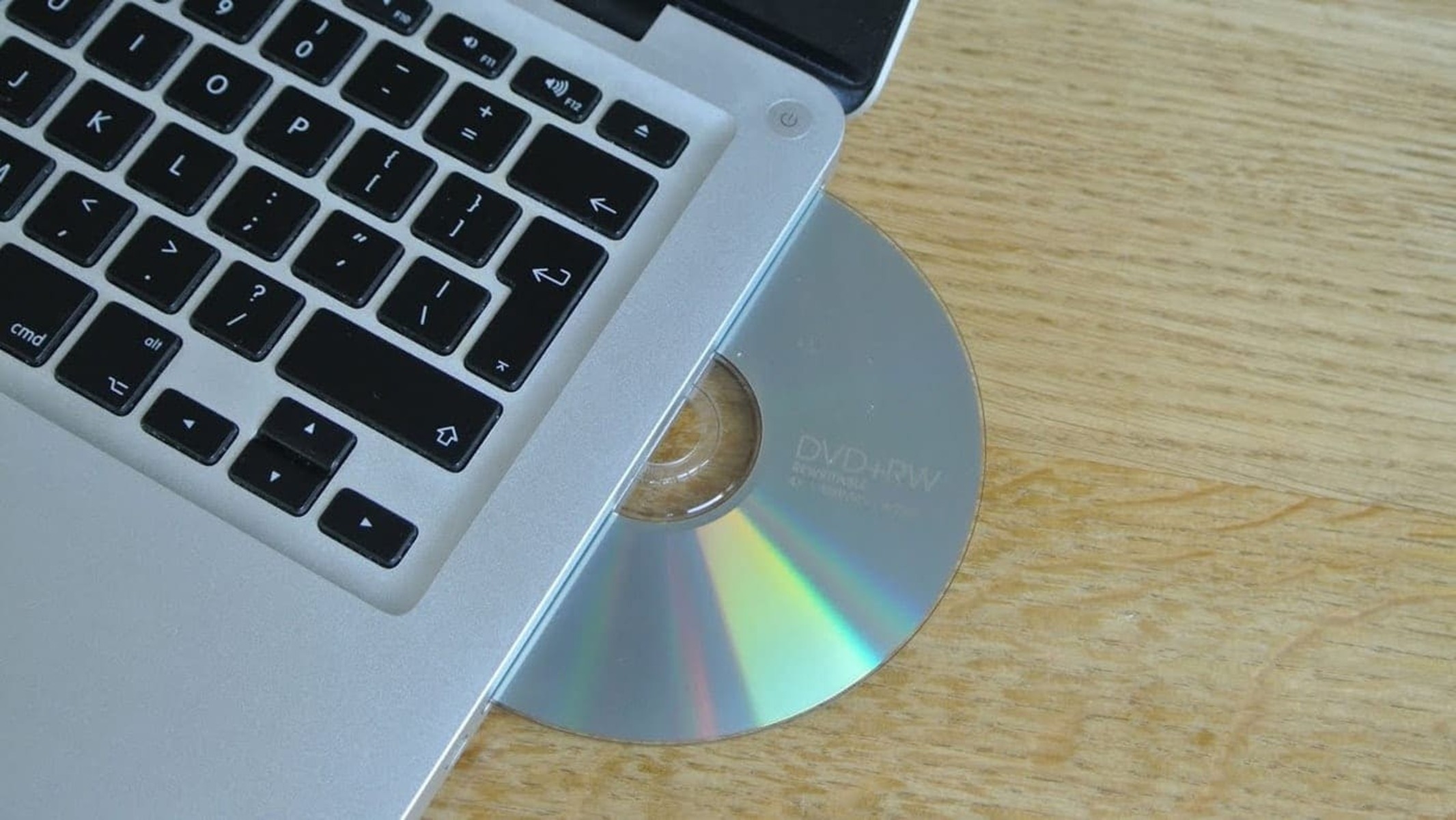 Force Eject A CD Or DVD From Your Mac Even When Stuck