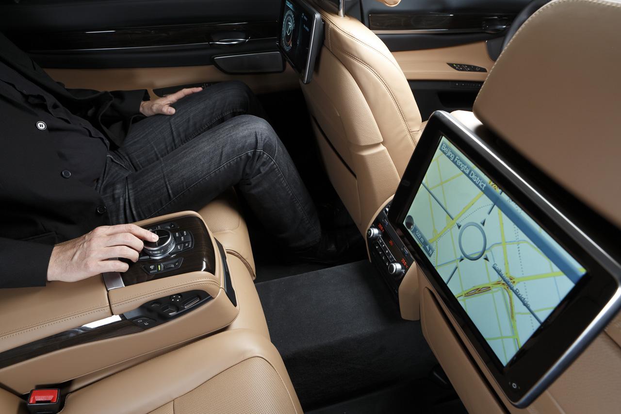 Get Internet In Your Car With A Mobile Hotspot