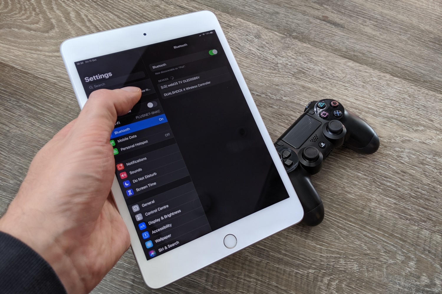 How To Connect A Controller To An IPad