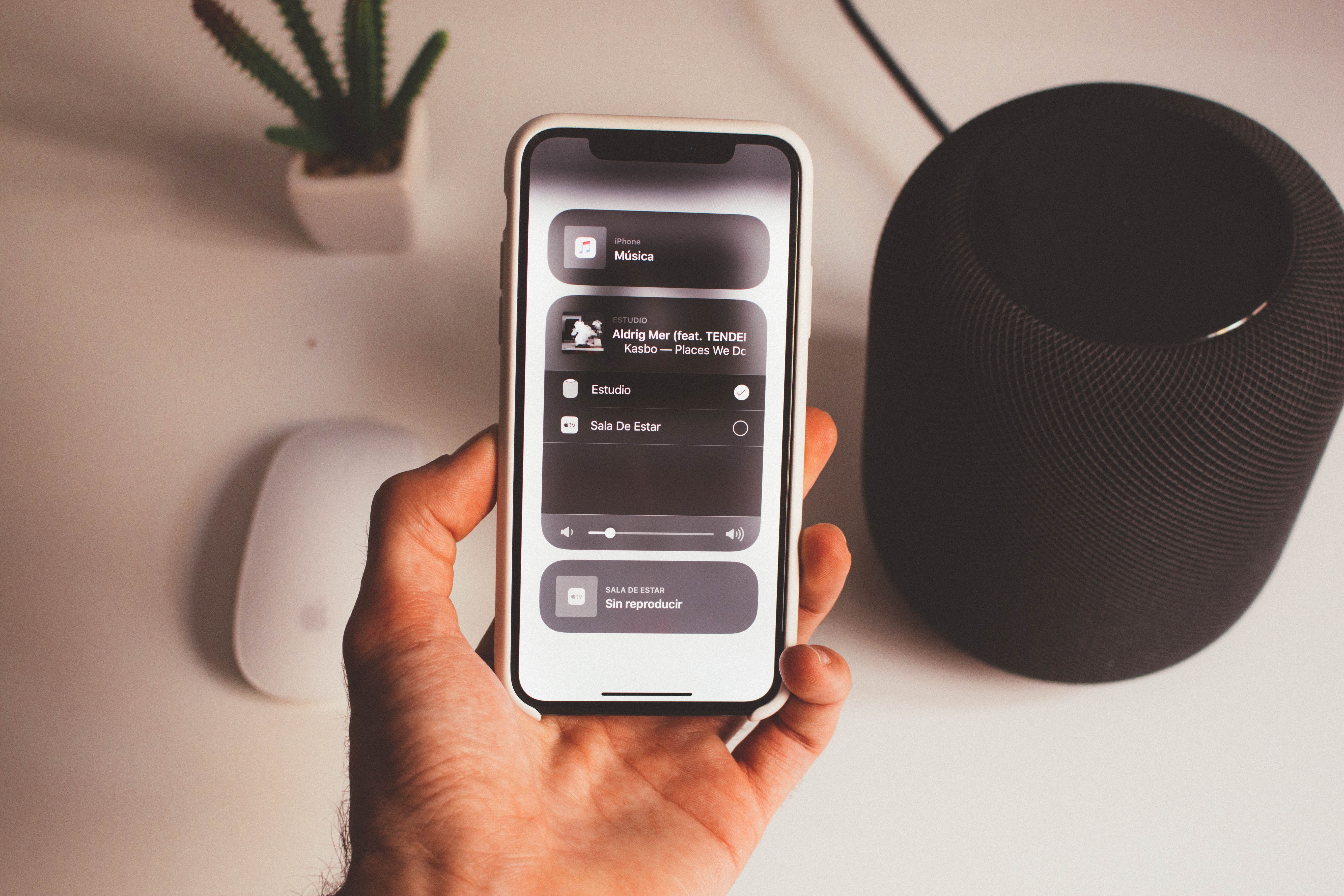 how-to-connect-an-iphone-to-a-bluetooth-speaker