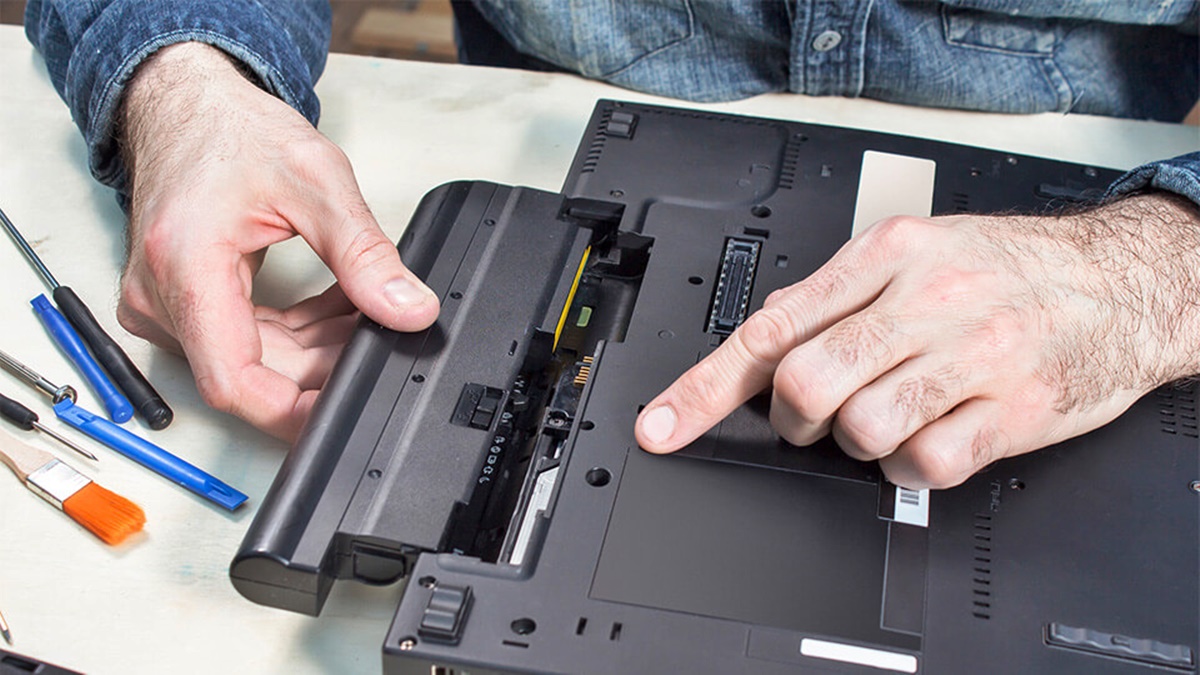How To Dispose Of A Laptop Battery