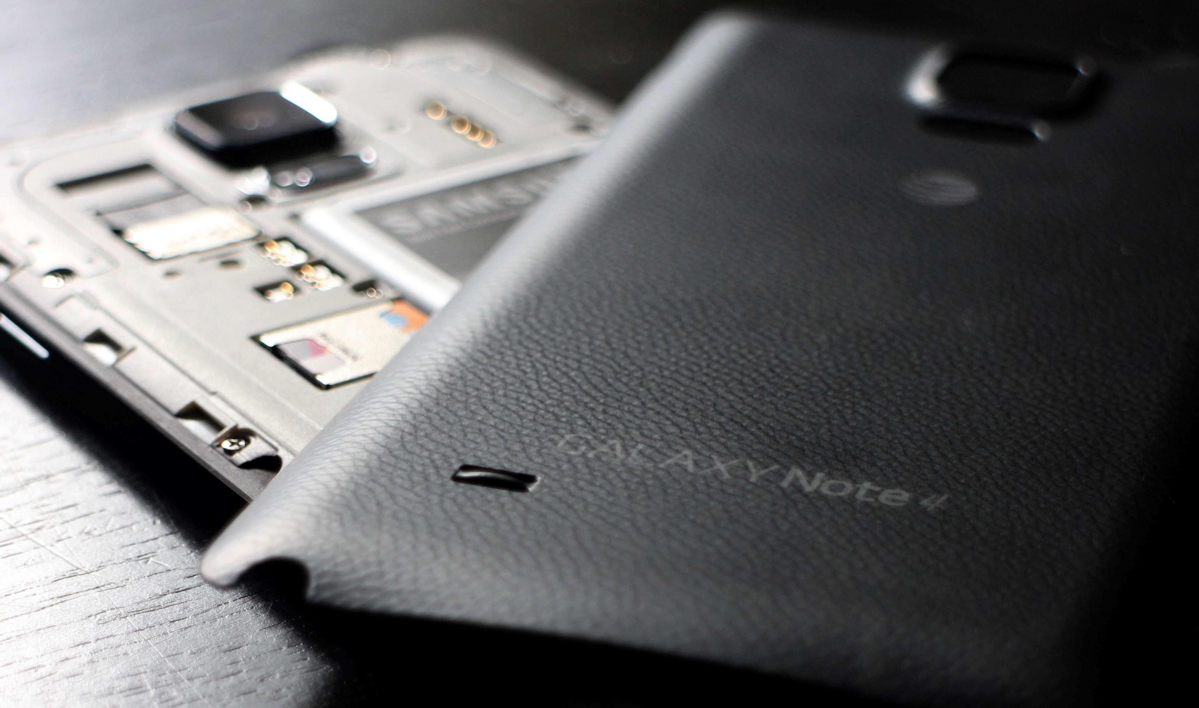 how-to-remove-samsung-galaxy-note-edge-back-cover