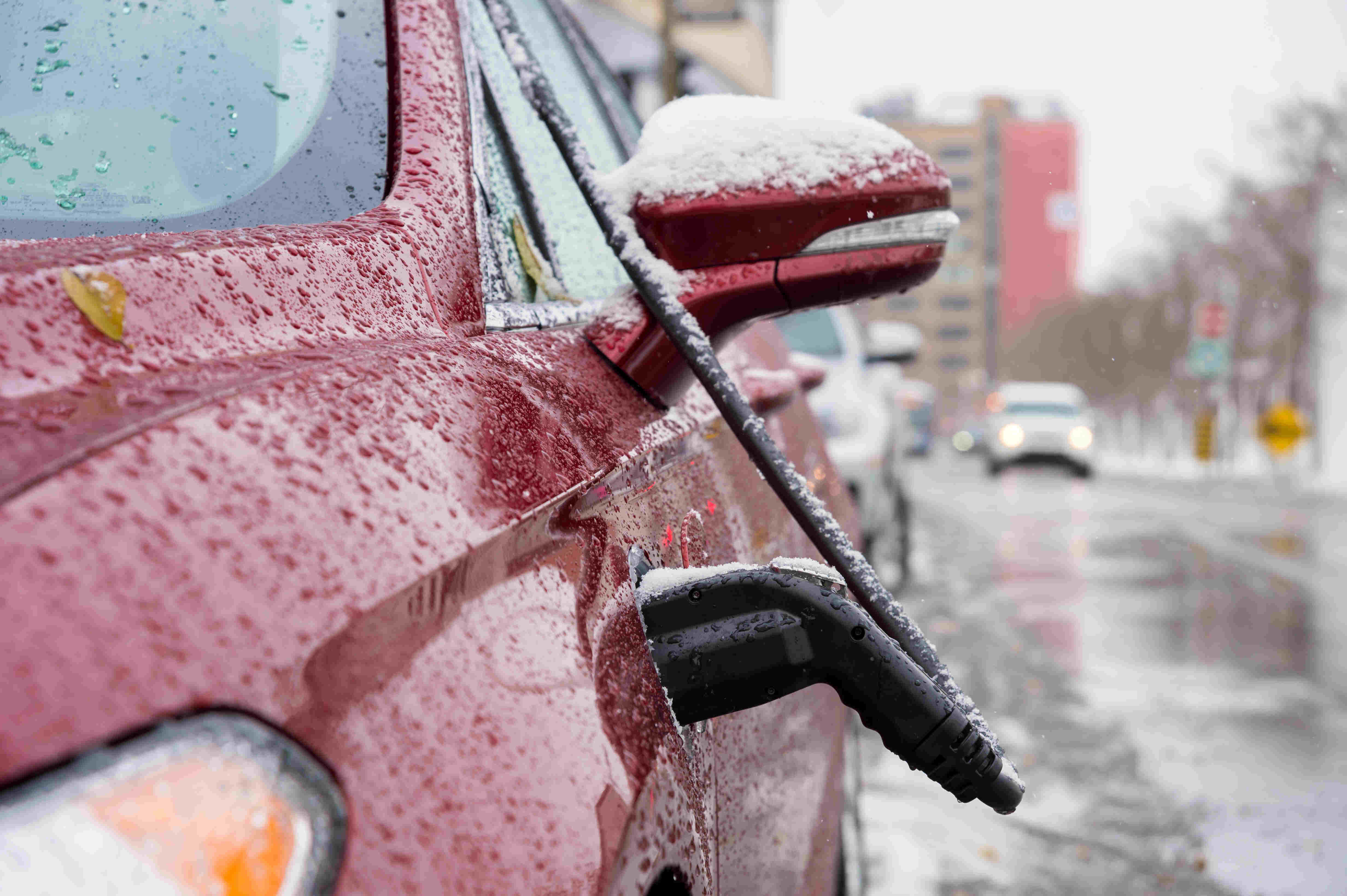 How Well Do EVs Work In Extreme Cold Or Heat?