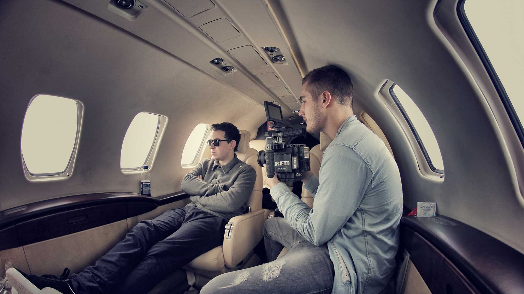 tips-for-flying-with-a-camera-on-airplanes