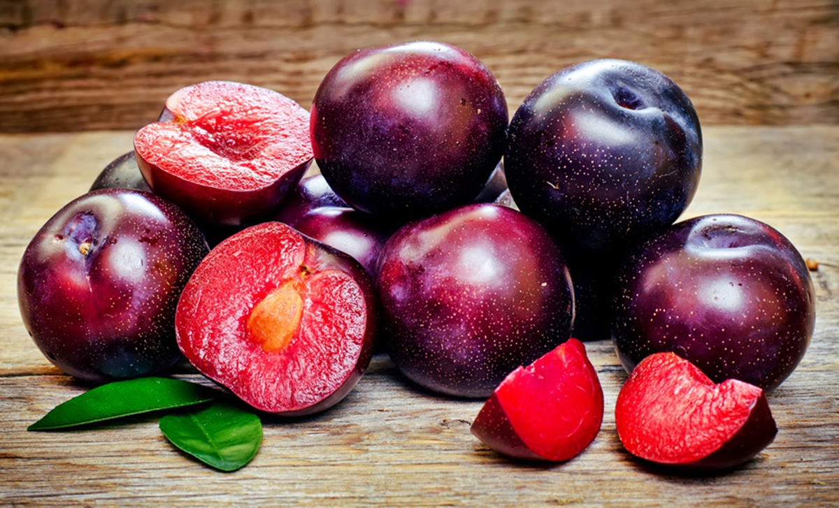 What Color Is Plum And What Is Its Symbolism?