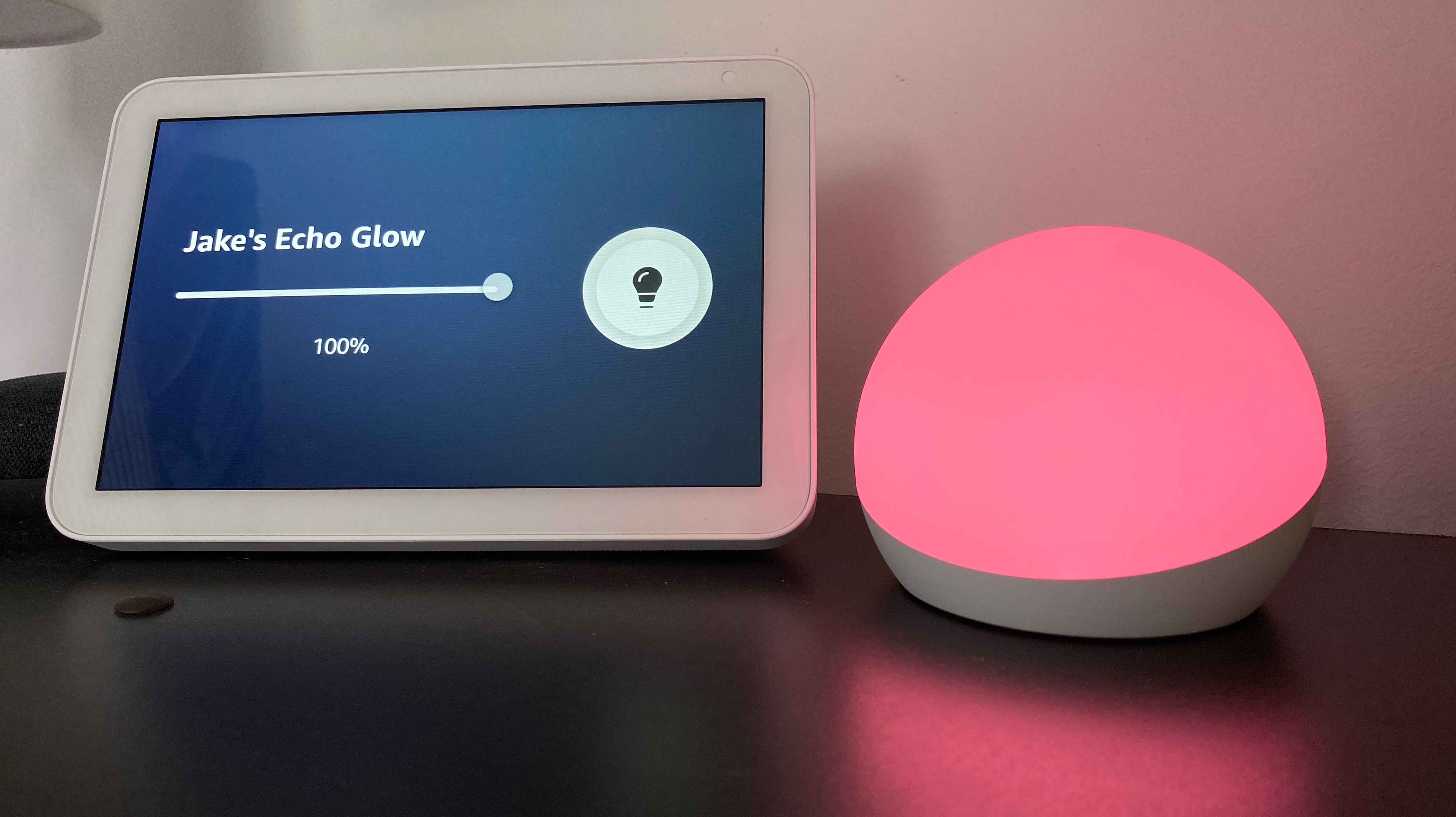 what-is-amazon-echo-glow-and-how-does-it-work