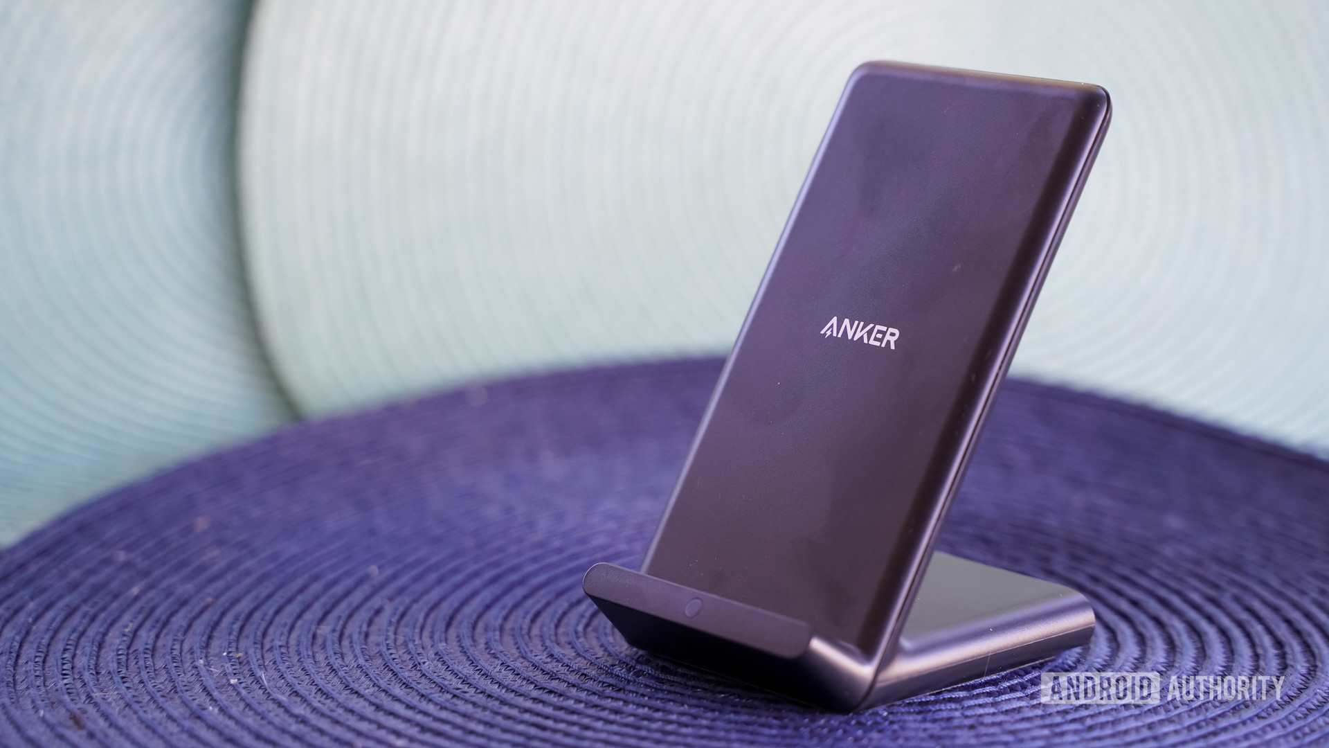anker-powerwave-fast-wireless-charging-stand-review-fast