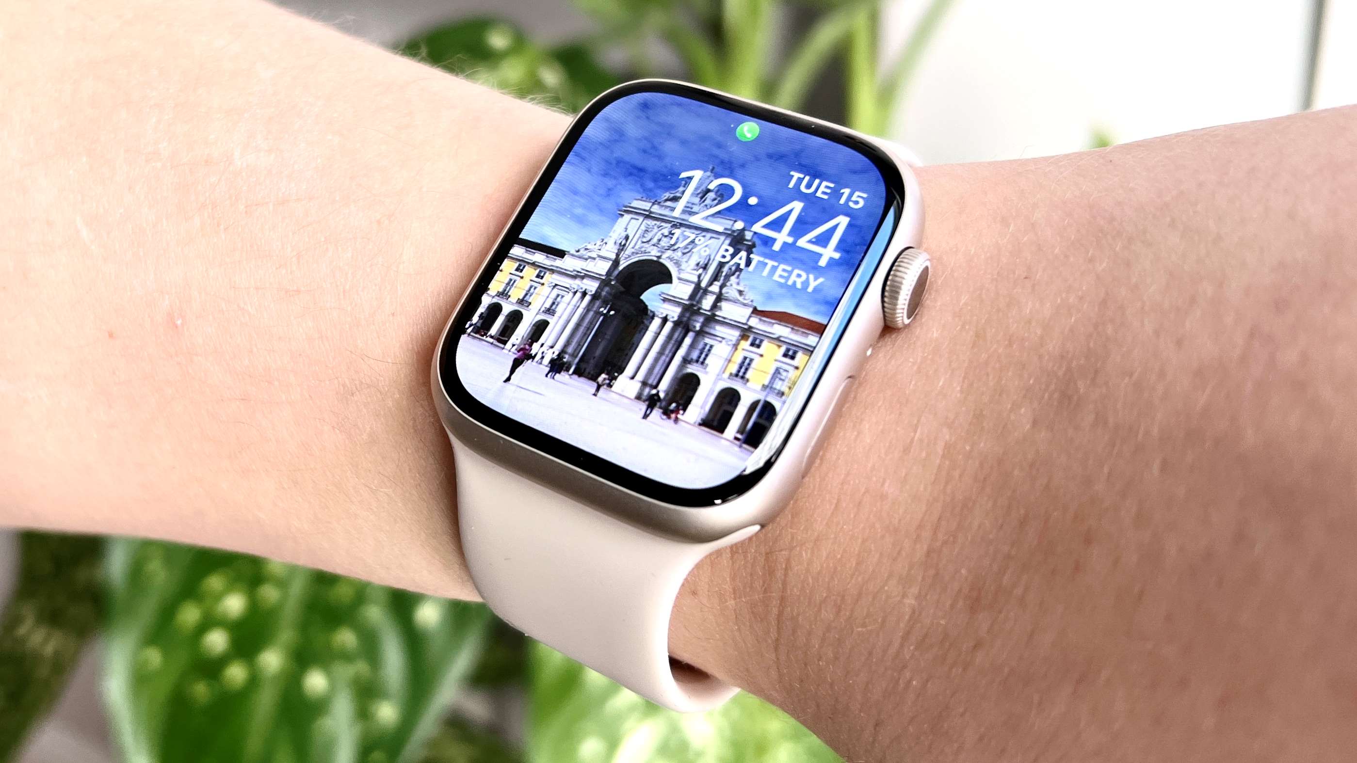 How To Change The Background On Your Apple Watch