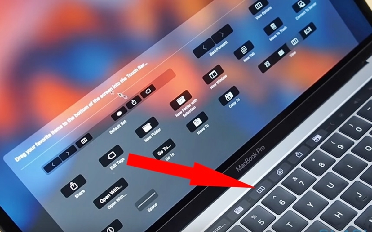 How To Customize The MacBook Touch Bar