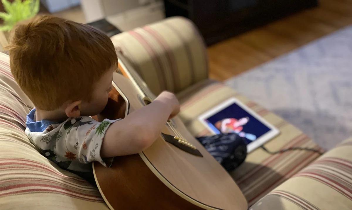 How To Learn Guitar On The IPad