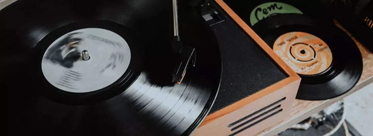 How To Preserve Vinyl Records On CD