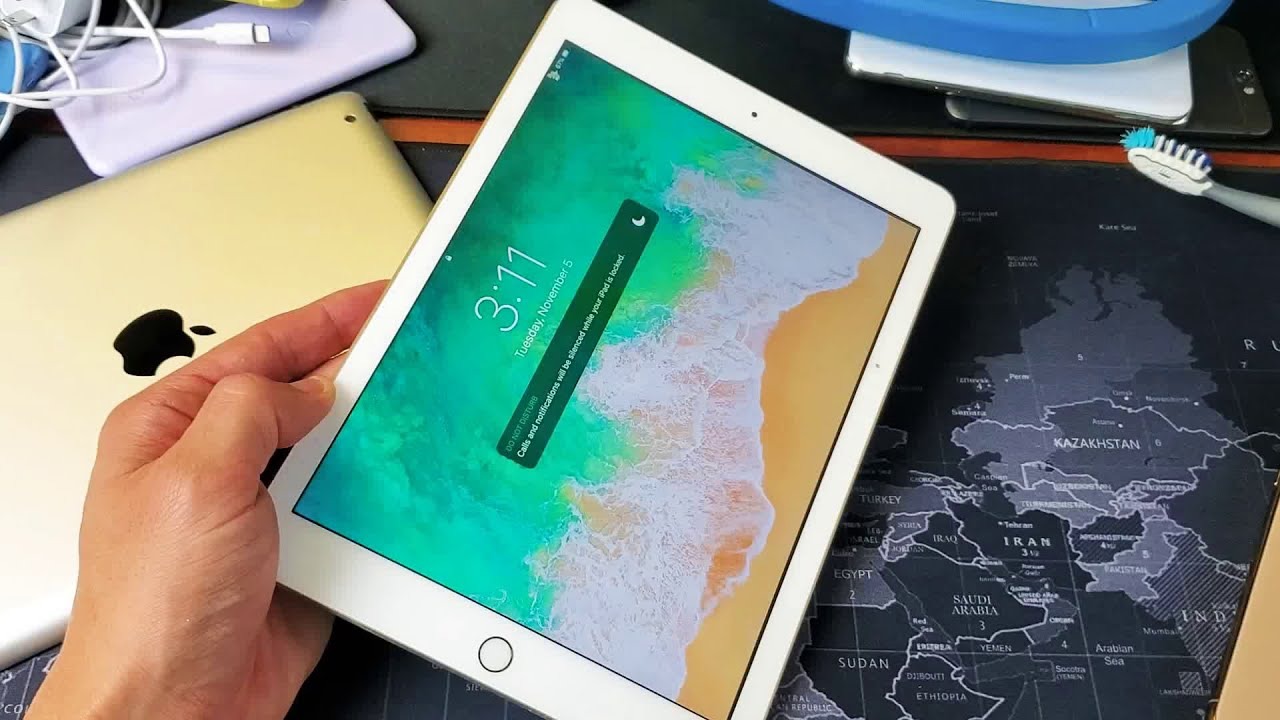 How To Reboot Your iPad (Even If It’s Frozen)