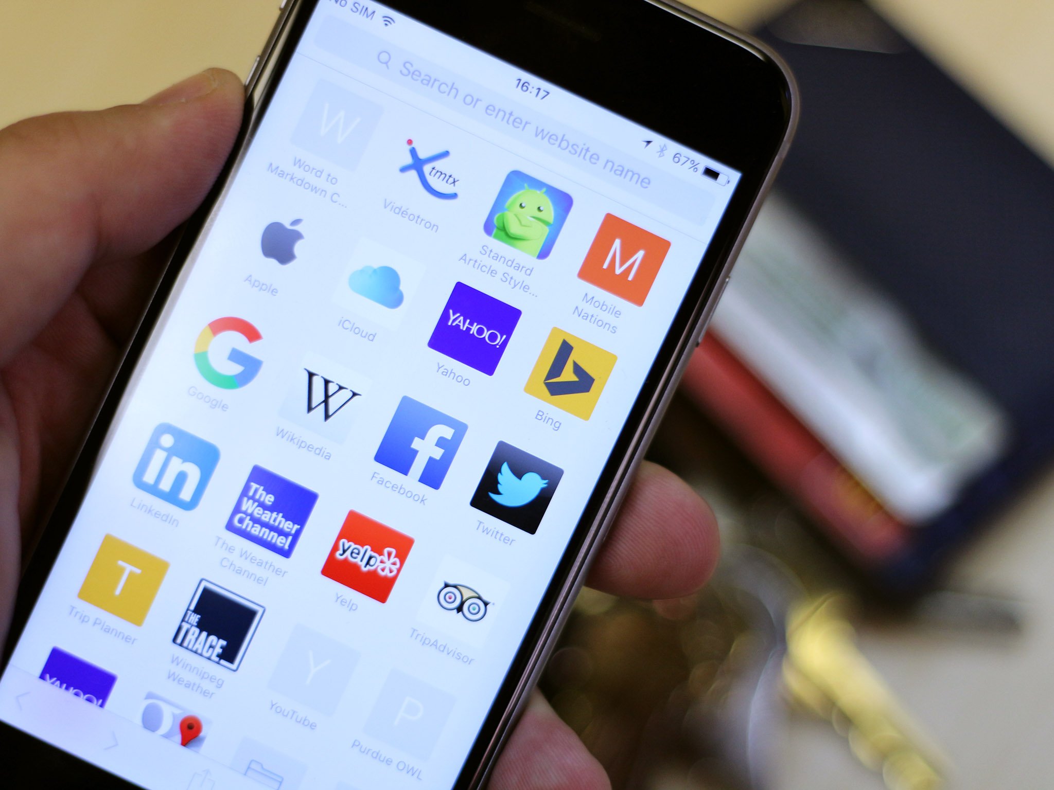 How To Use The Safari Web Browser On iPhone
