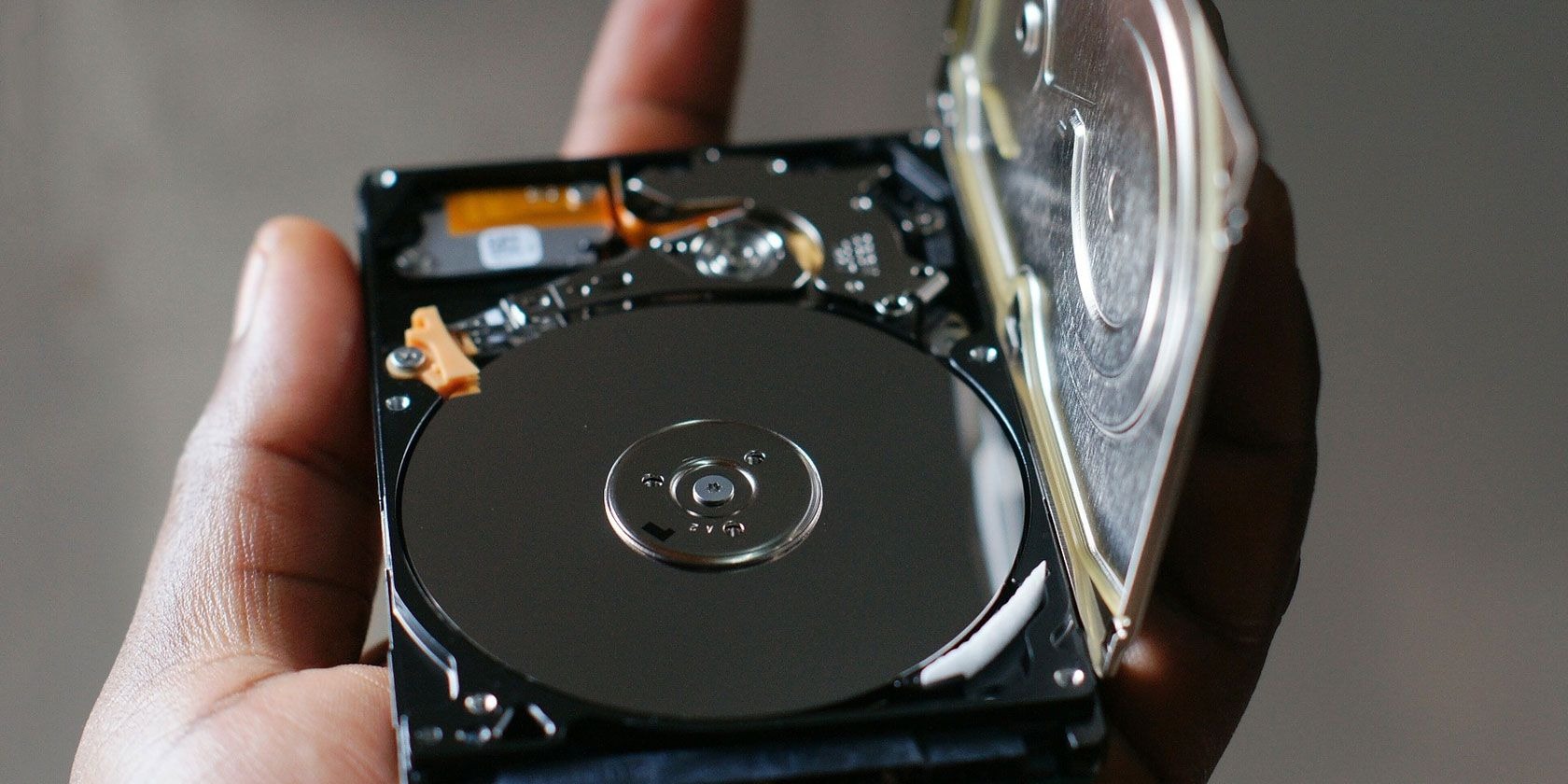 How To Wipe A Hard Drive On A Dead Computer