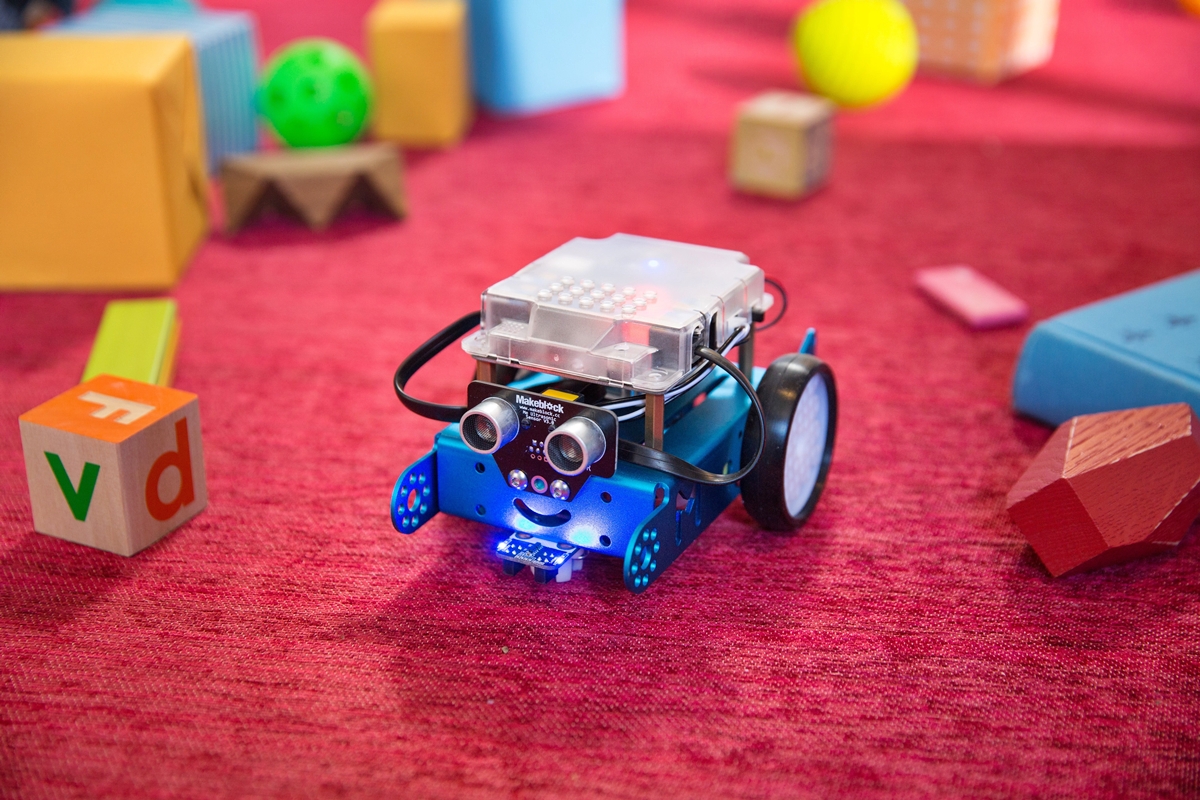 Makeblock MBot Robot Kit Review: Construct And Code A Robot In This Fun DIY Kit