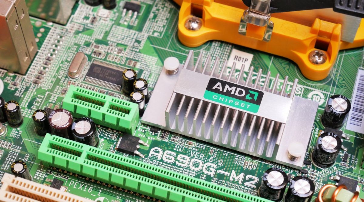motherboard-chipset-what-it-is-and-what-to-look-for