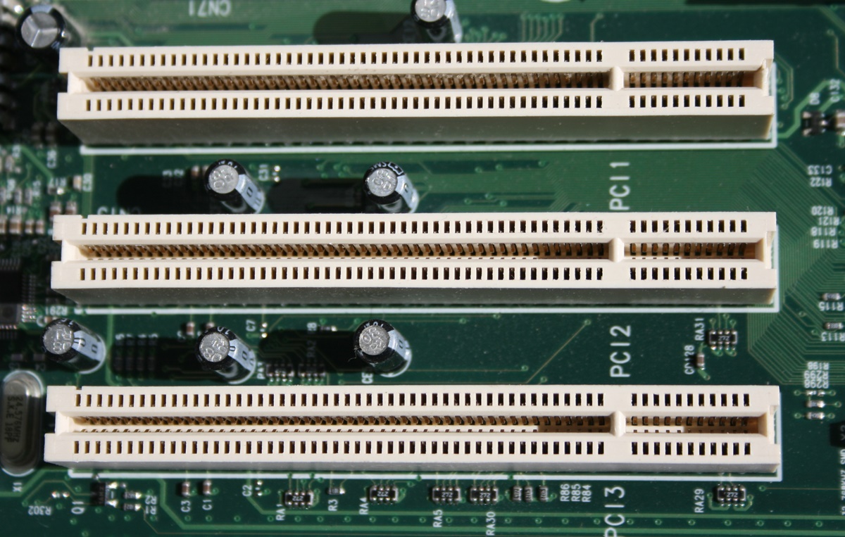 PCI – Peripheral Component Interconnect