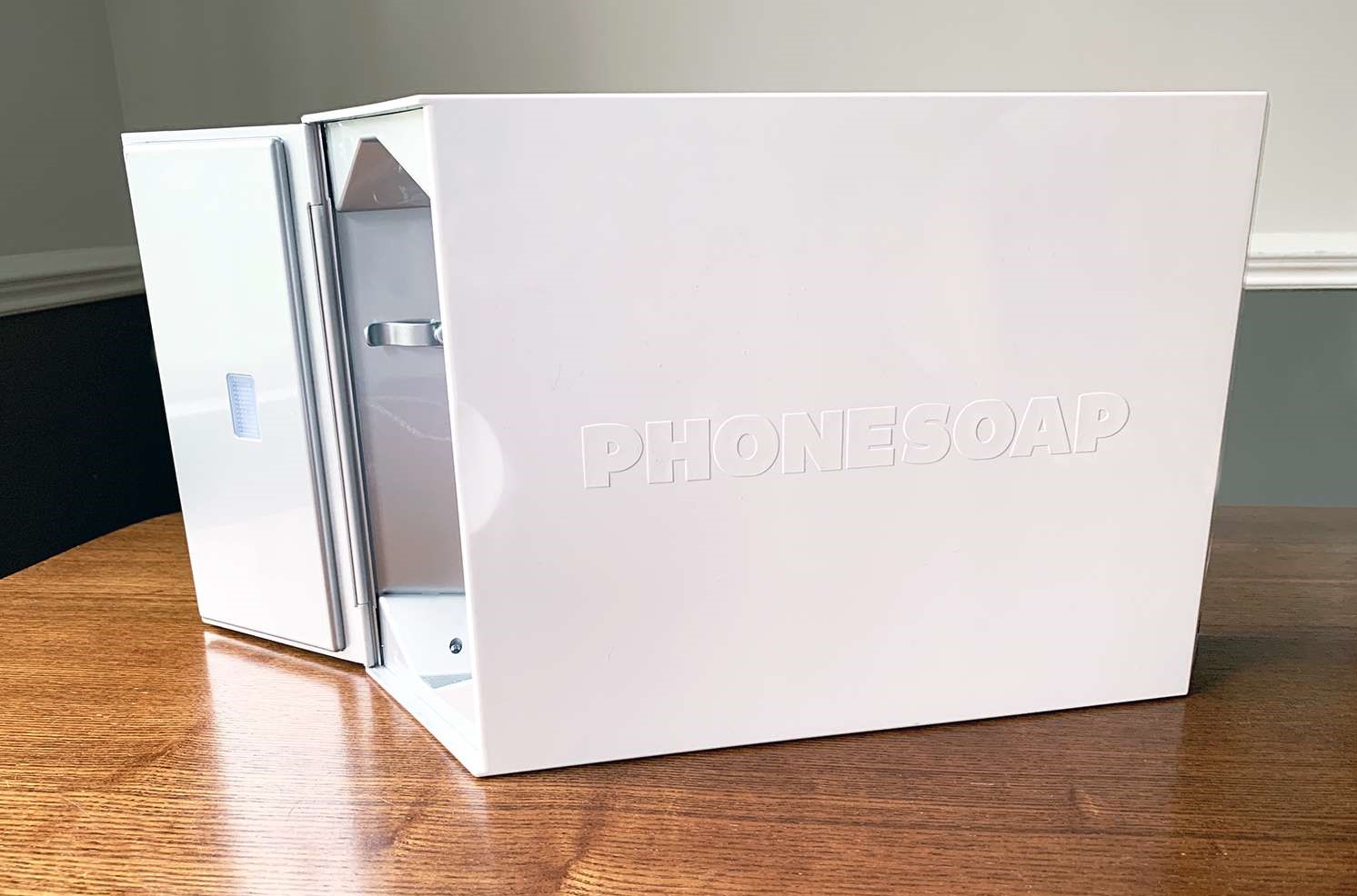 phonesoap-xl-review-a-super-sized-sanitizer-for-all-devices