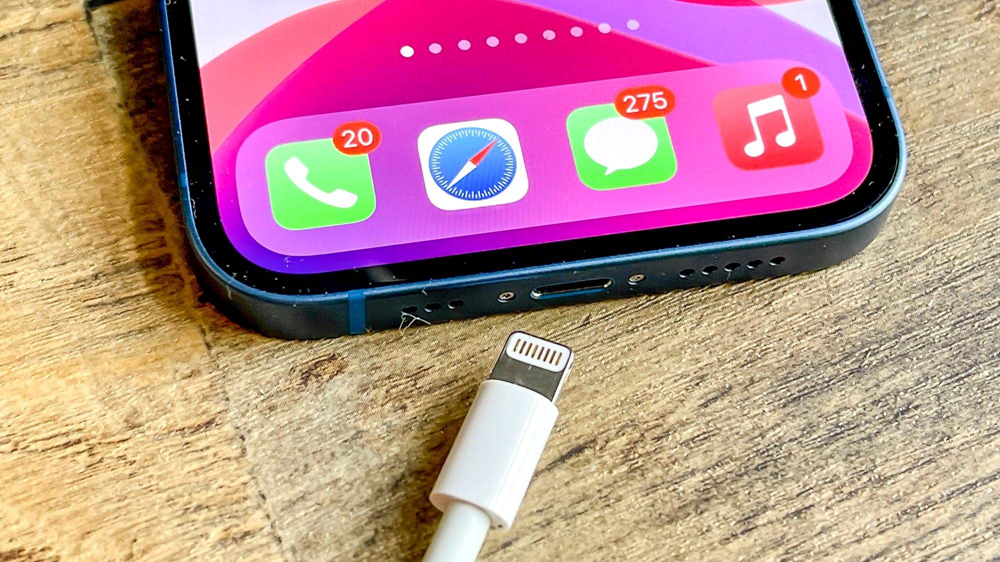 Why The IPhone Pro Desperately Needs Faster USB Transfer Speeds