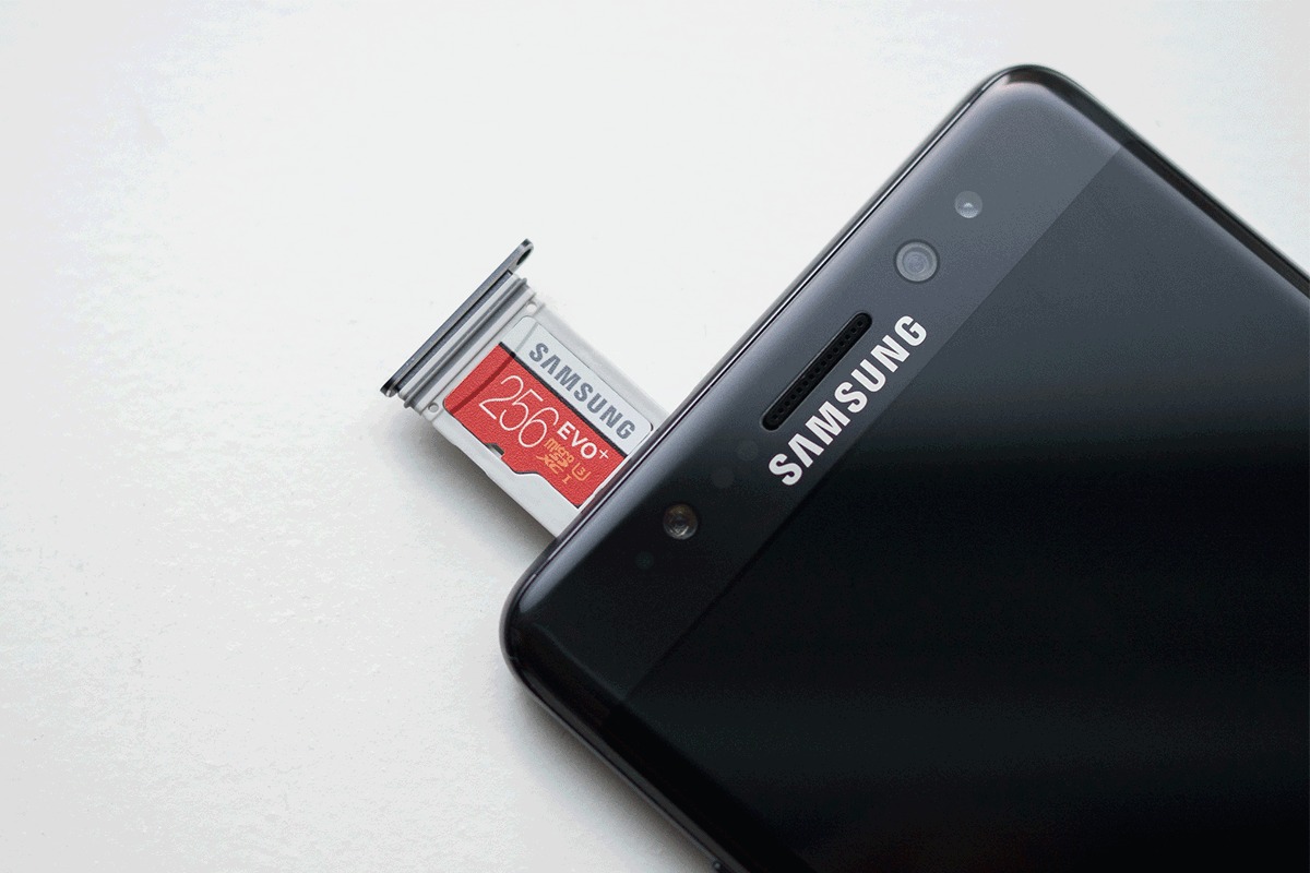 12 Superior Phone Memory Cards for 2024