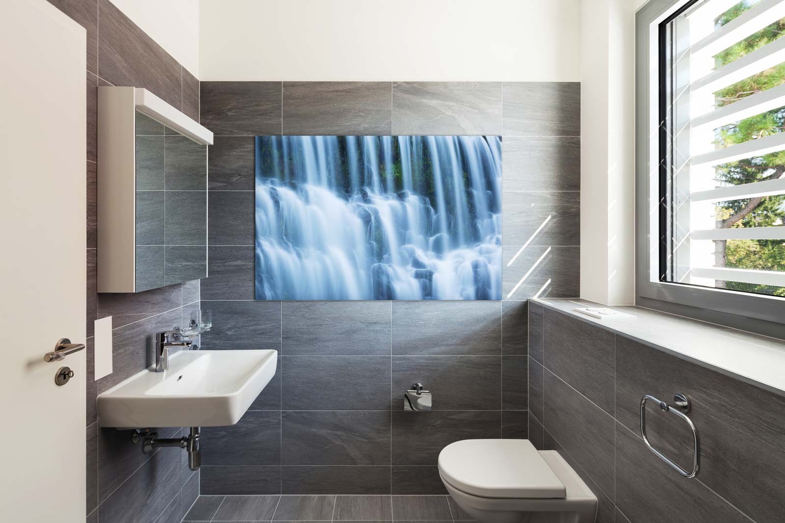 15 Unbelievable Bathroom Wall Art for 2023