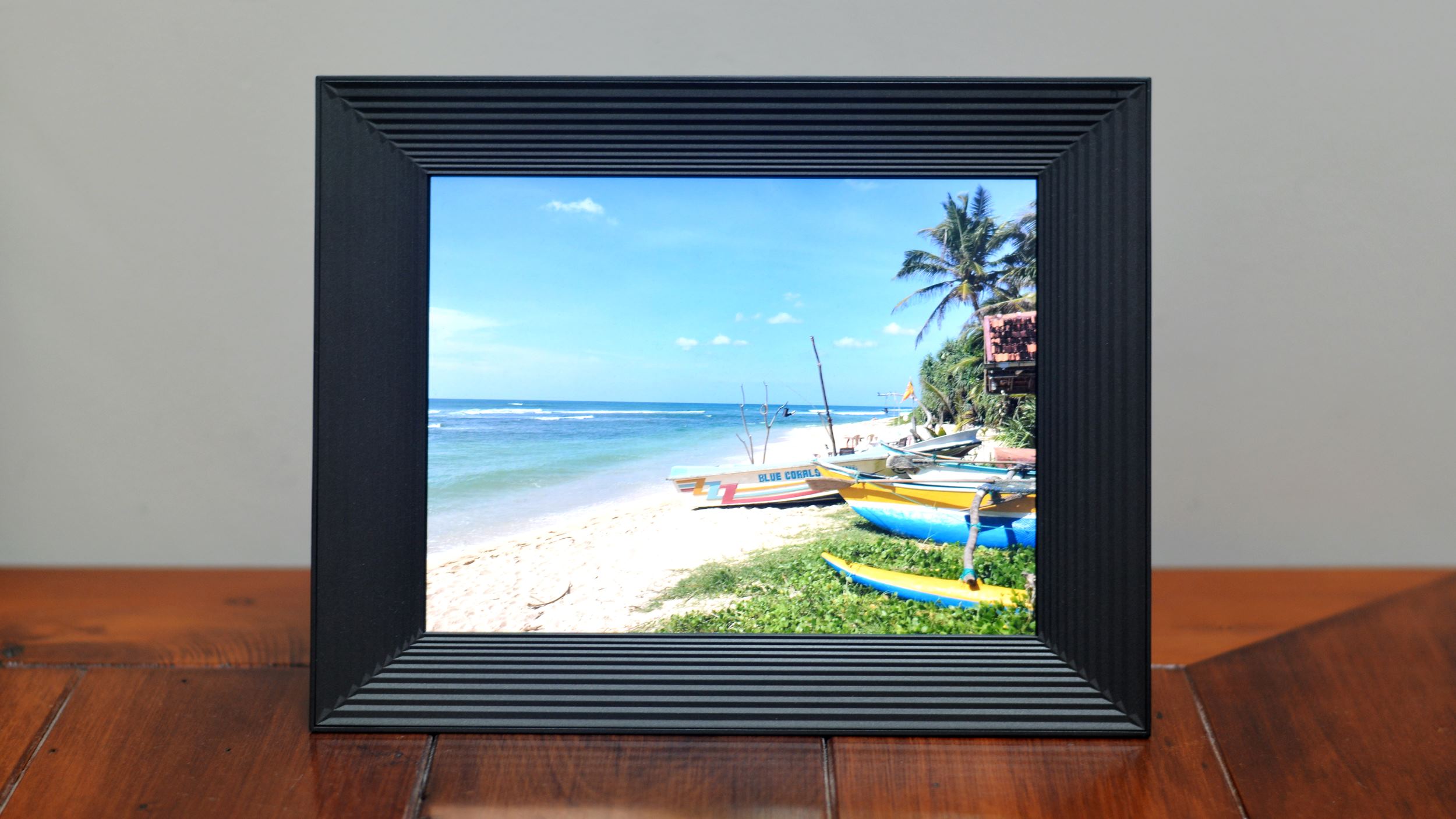 Digital Picture Frame Where You Can Send Pictures