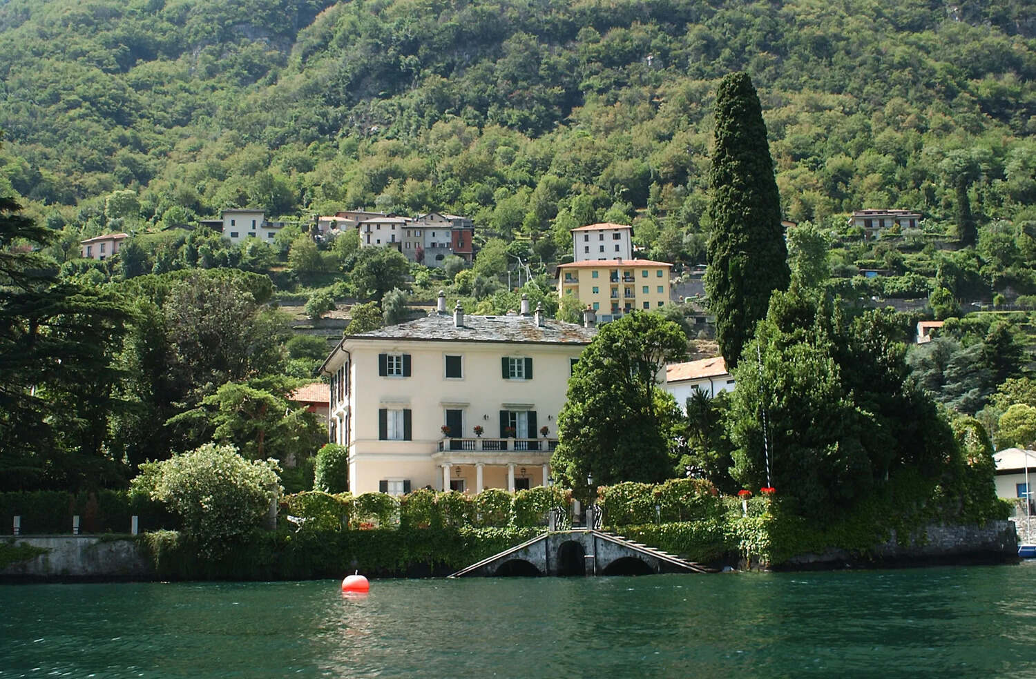 George Clooney’s Lakeside Italian Villa Up For Sale