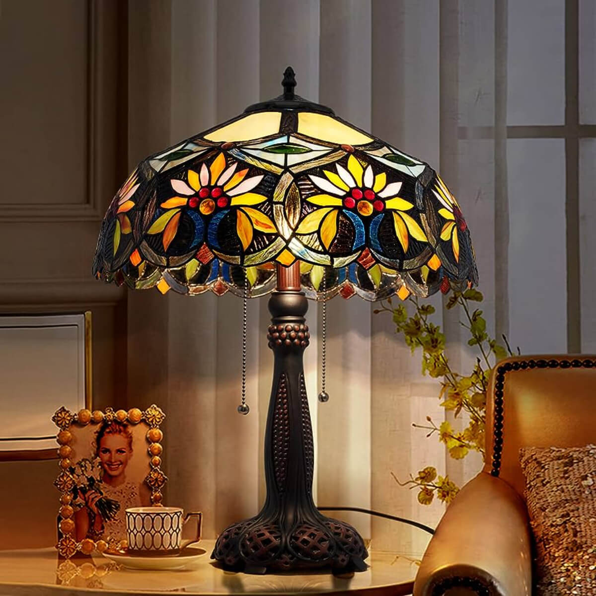 How Can You Define A Tiffany Lamp