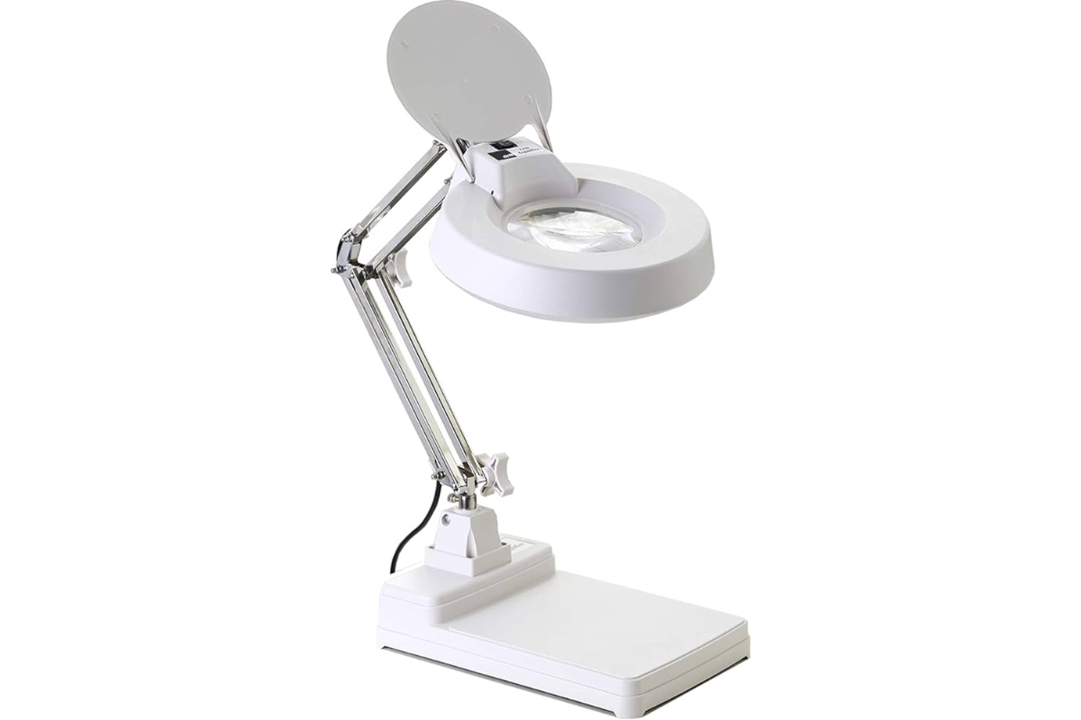 How Long Can A Properly-Maintained Magnifying Lamp Last?