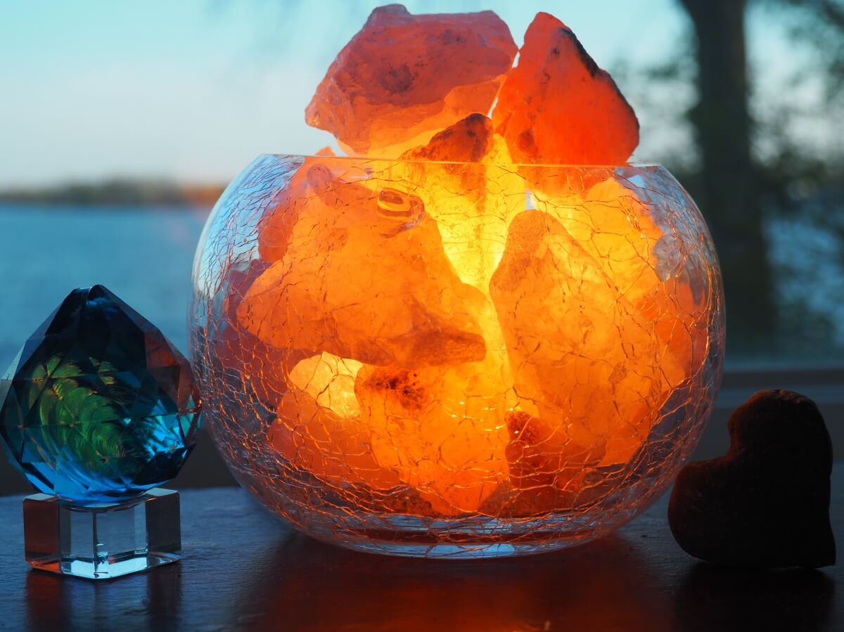How Long Should You Leave A Salt Lamp On