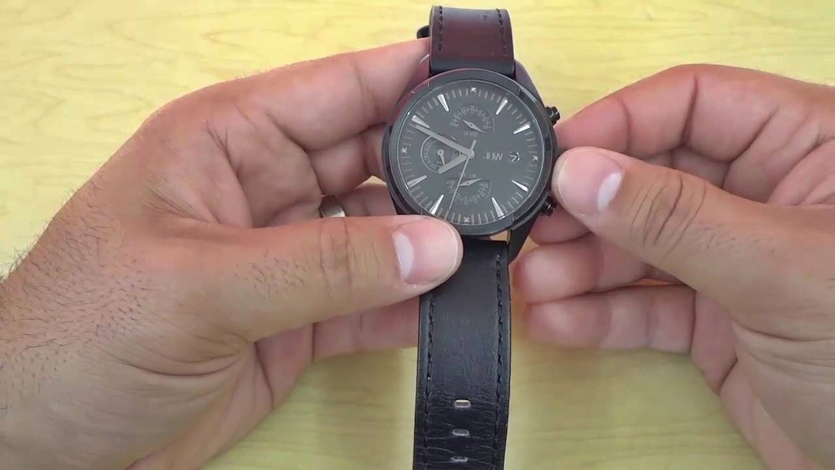 How To Adjust A Watch Time
