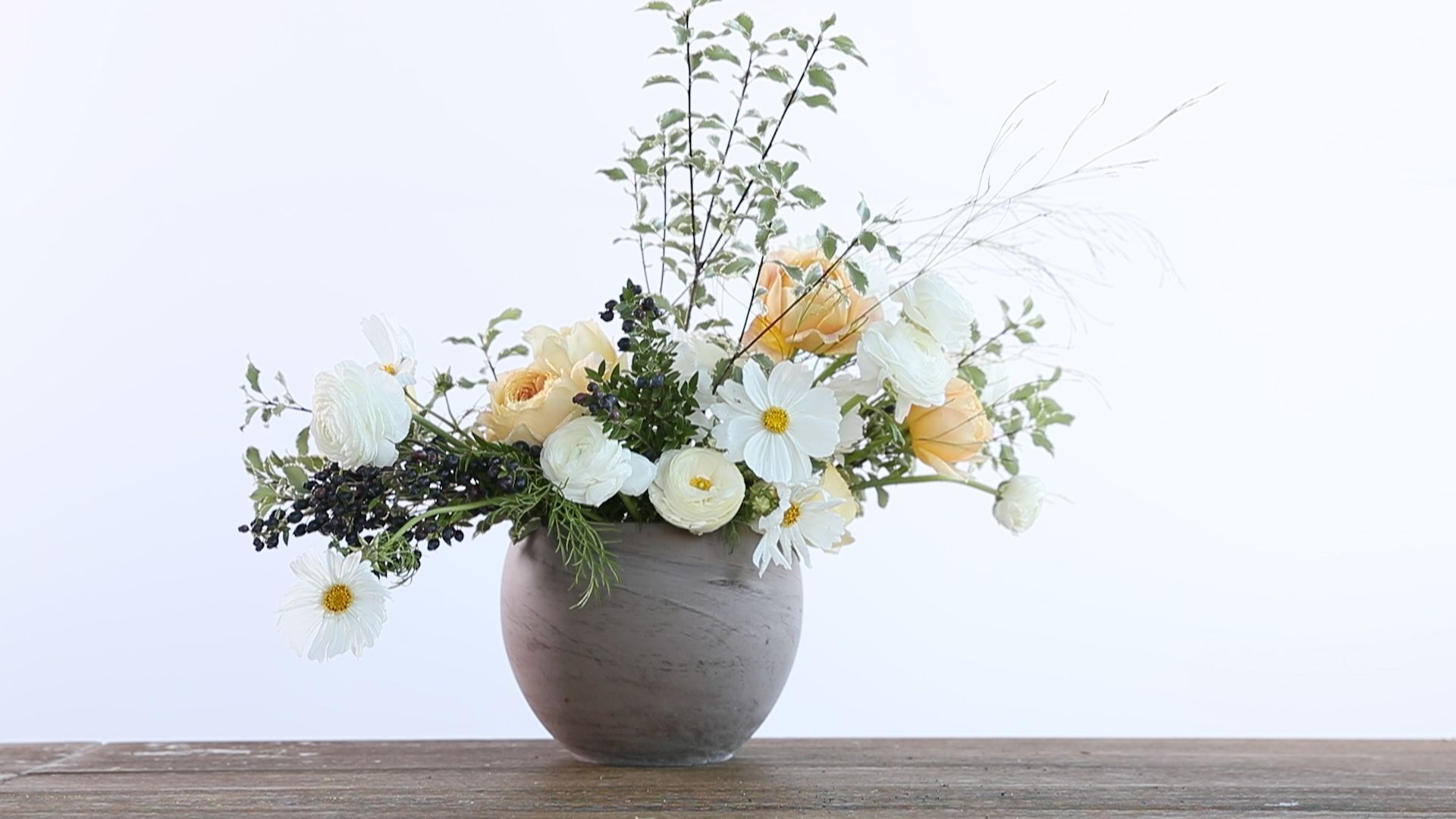 How To Arrange Flowers In A Wide Mouth Vase