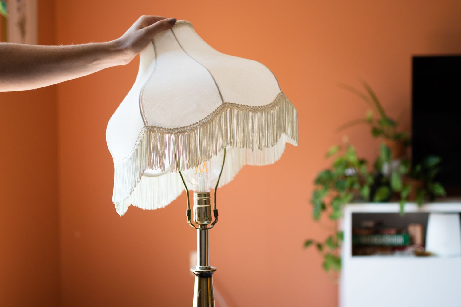 How To Clean Lamp Shades Dust