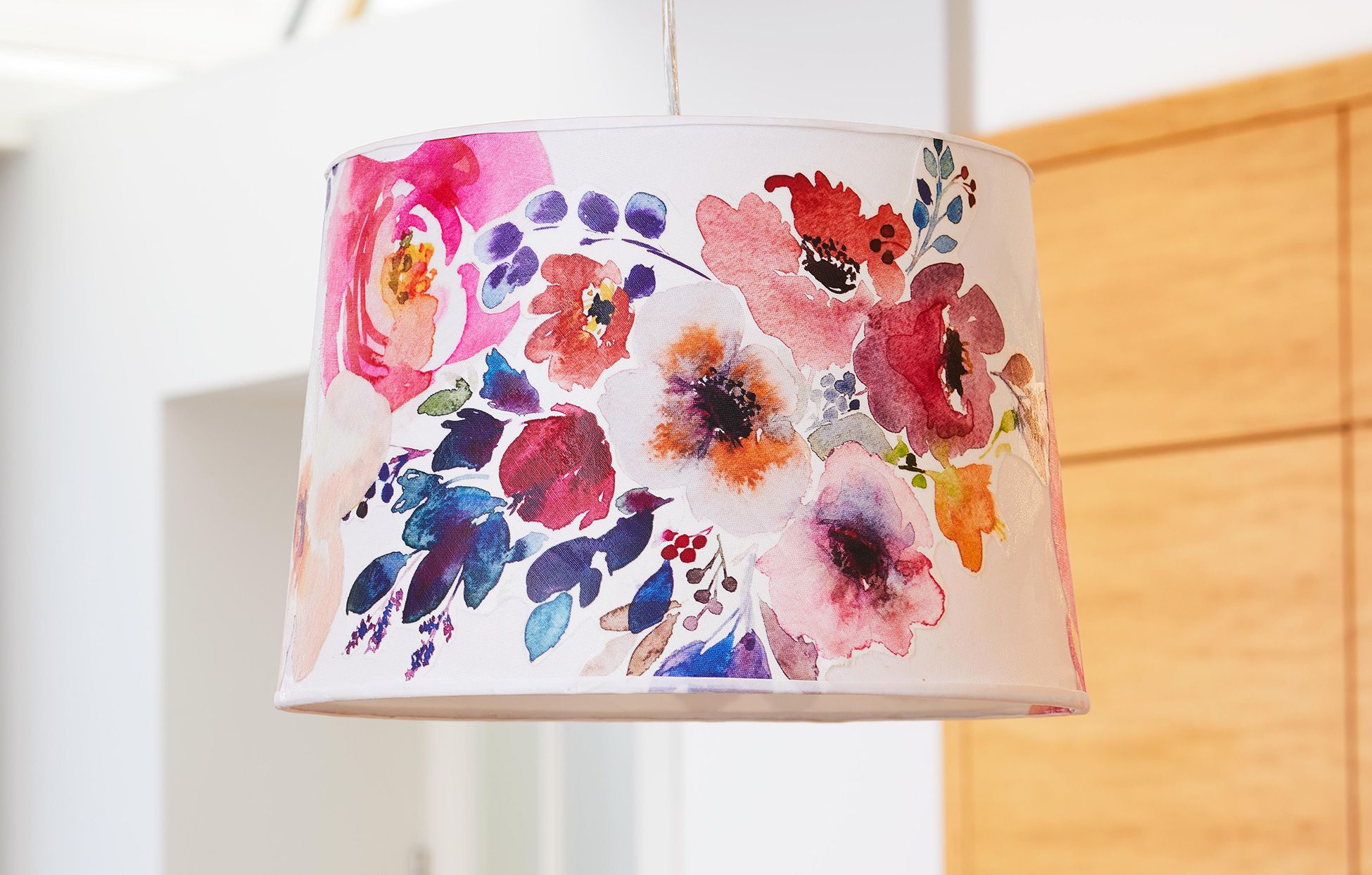 How To Decorate Lamp Shades