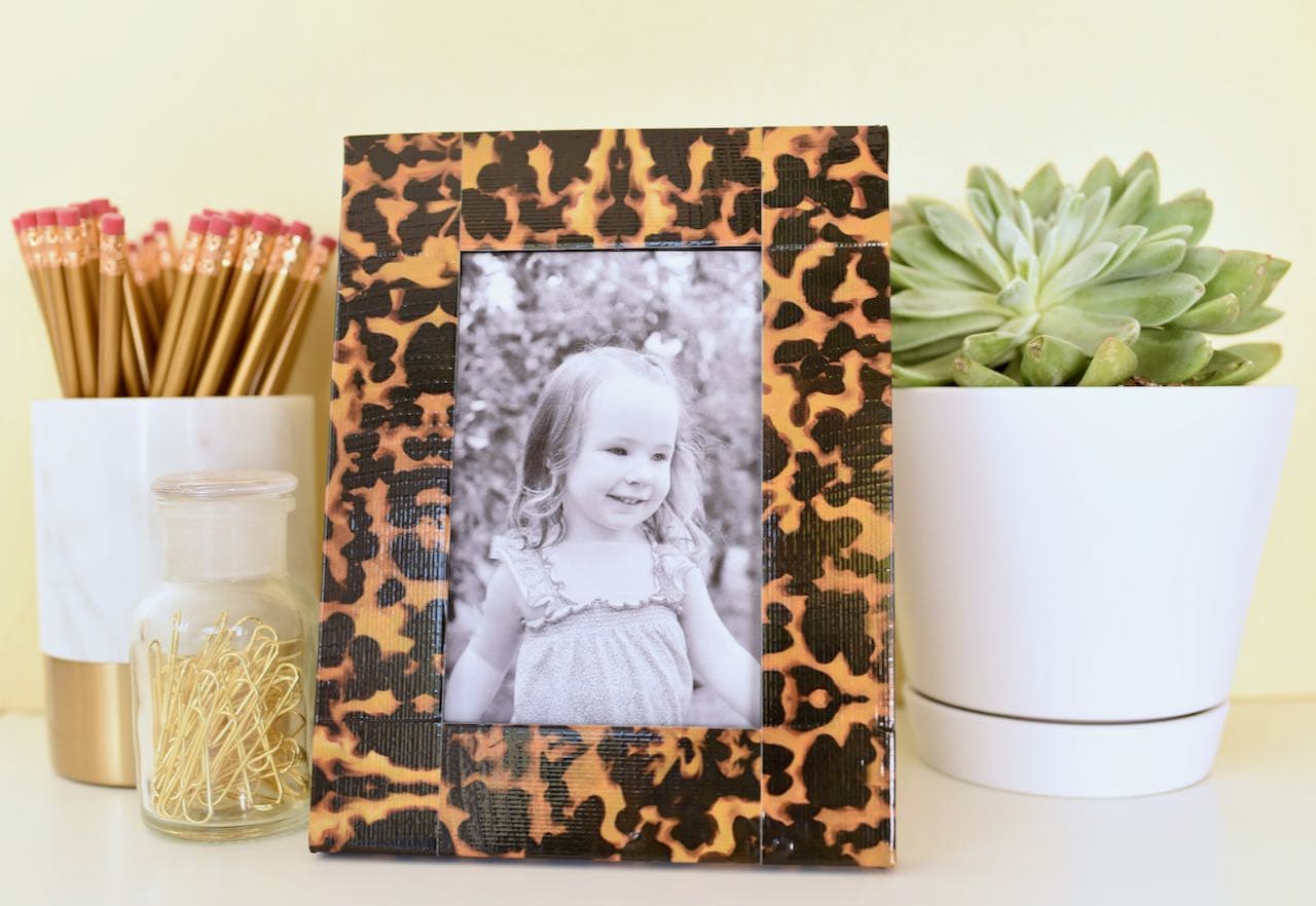 How To Make A Duct Tape Picture Frame