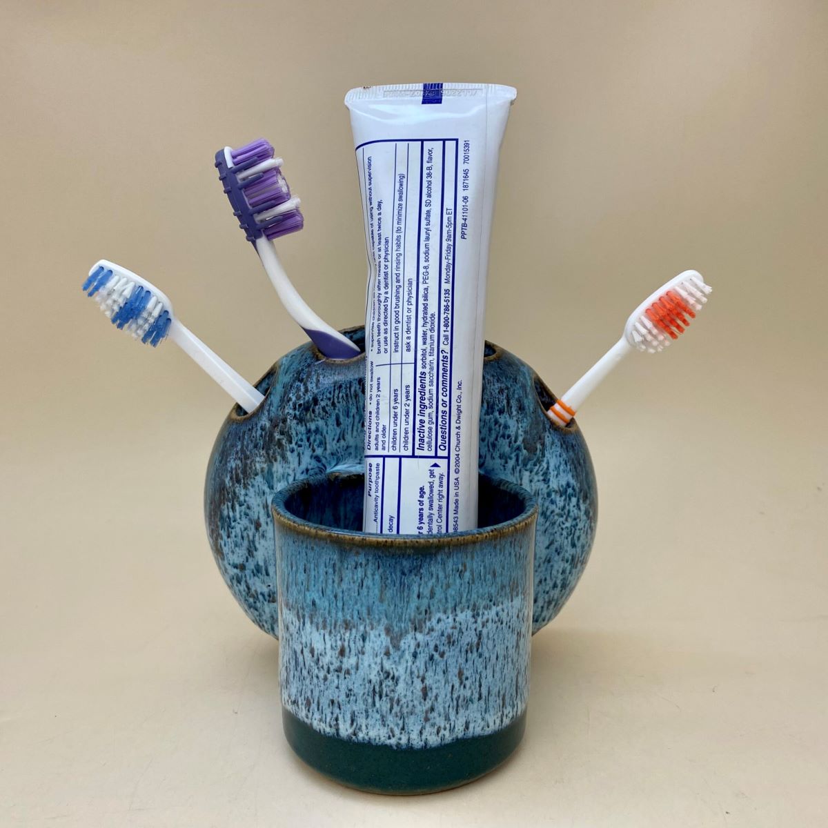how-to-make-a-toothbrush-holder-pottery-clay