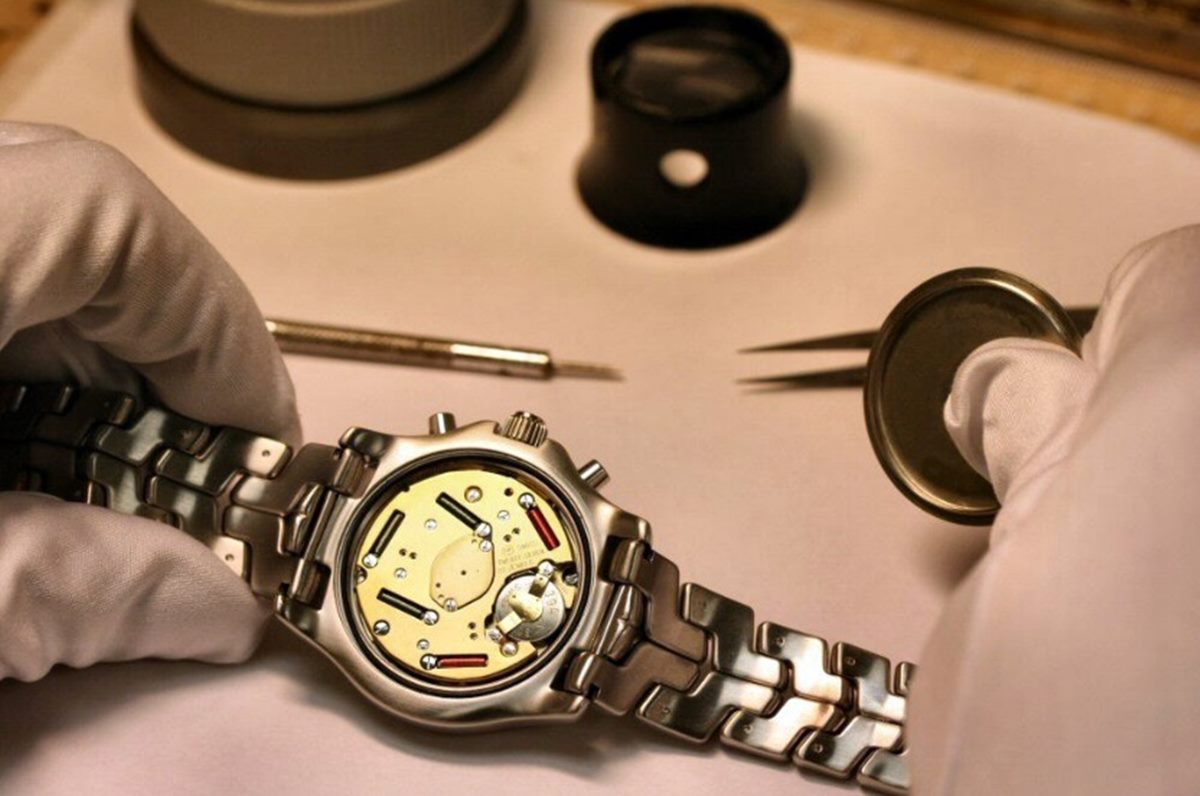 How To Repair A Watch