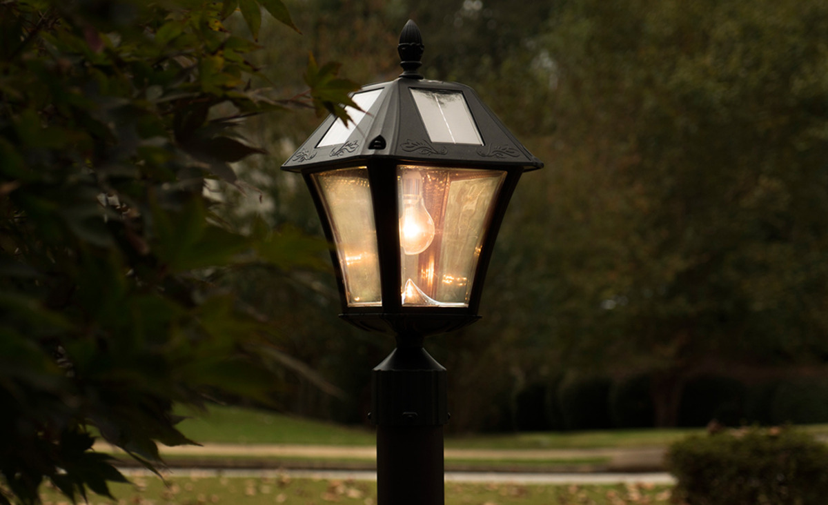 How To Replace A Lamp Post Fixture