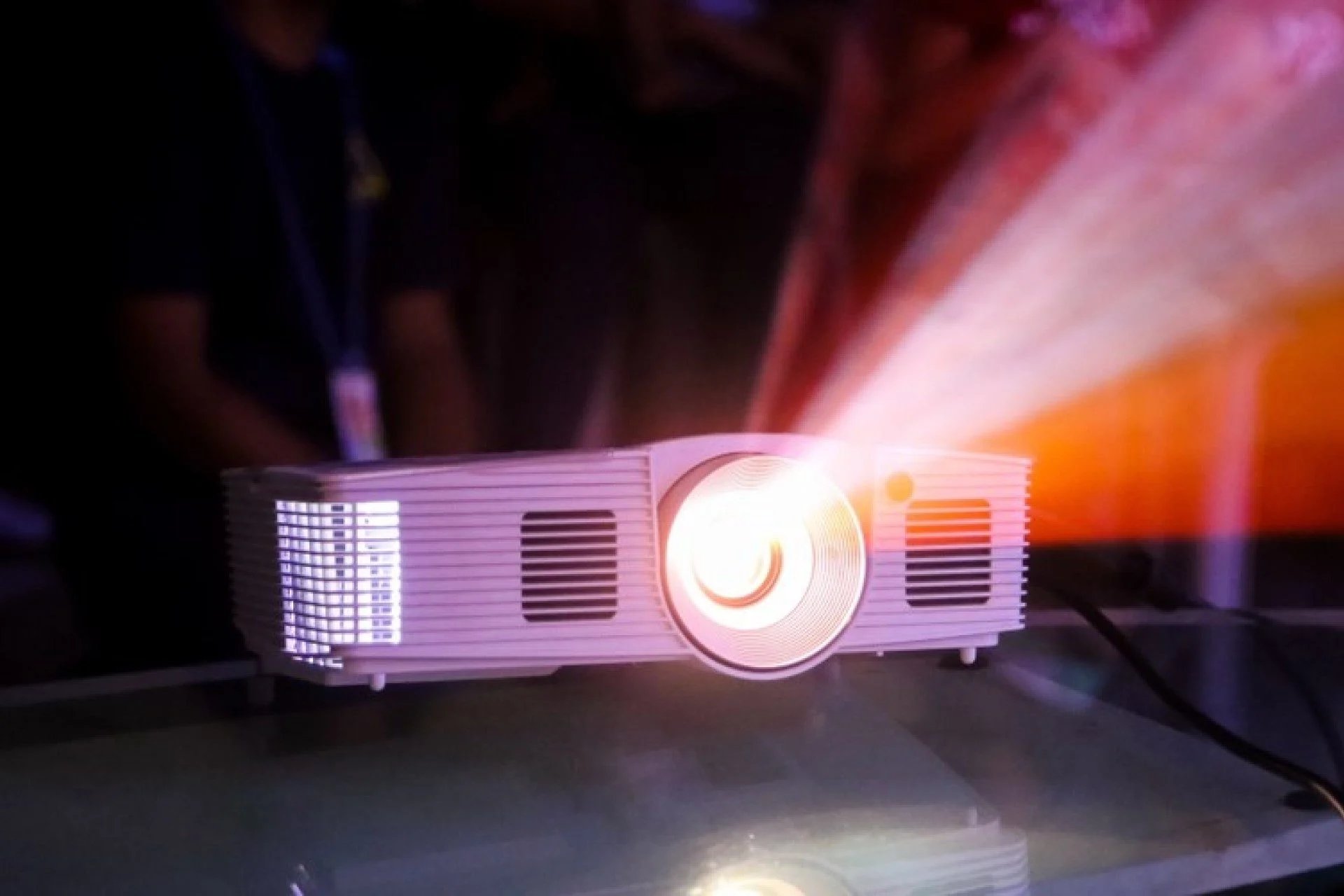 How To Replace A Projector Lamp