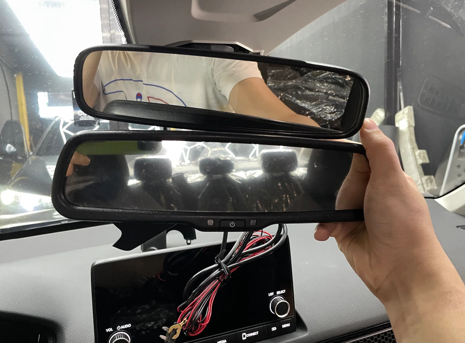 How To Replace A Rear View Mirror