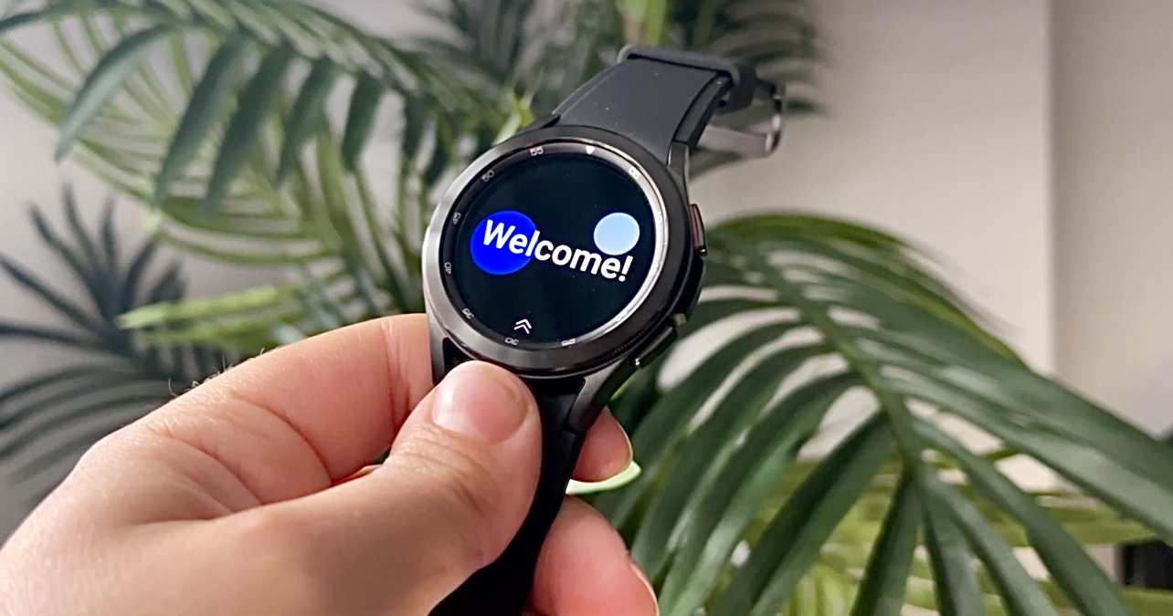 How To Turn On A Samsung Galaxy Watch 4