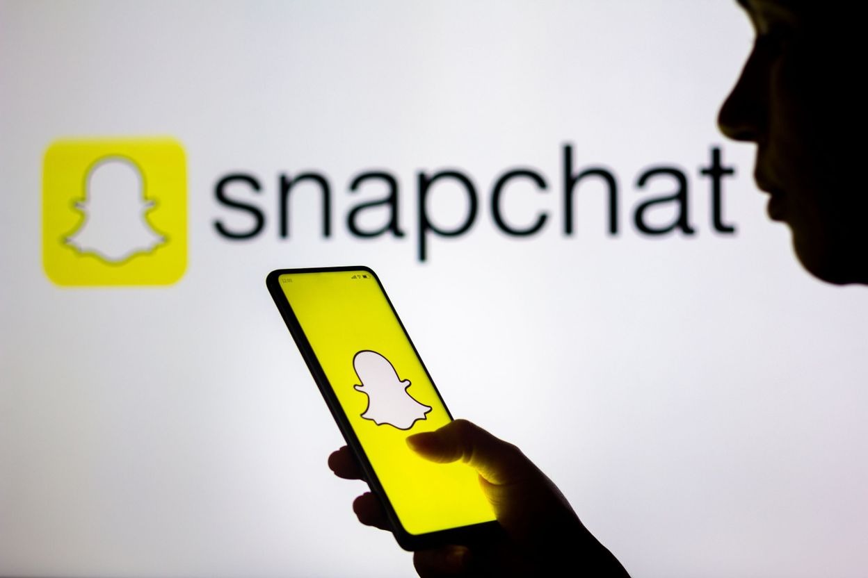 How To Watch Snapchat Stories Without Them Knowing