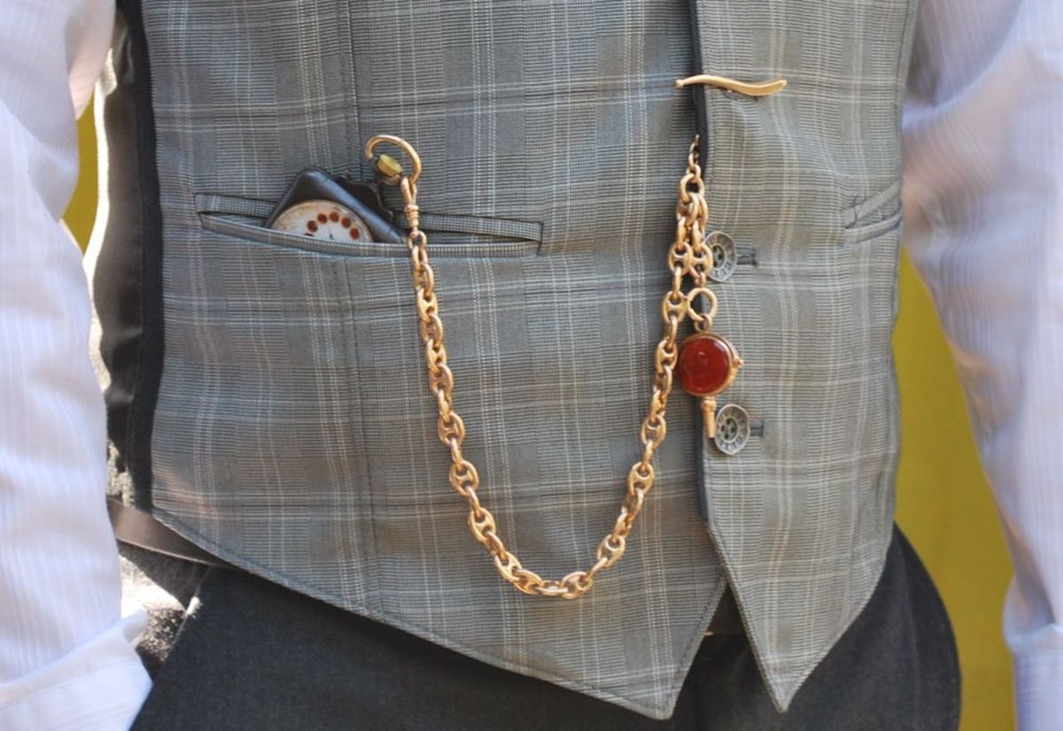 How To Wear A Pocket Watch Chain