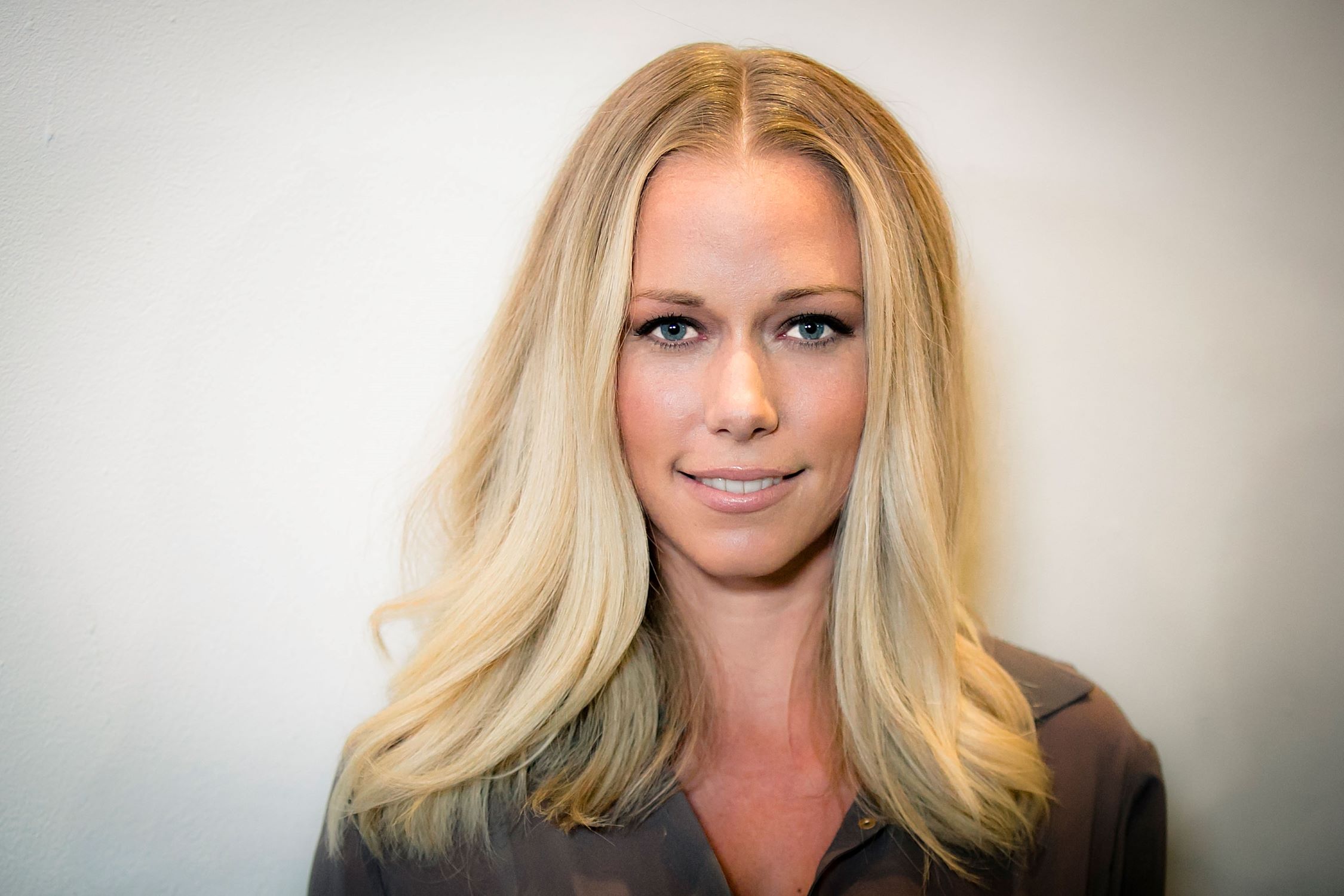 kendra-wilkinson-hospitalized-after-overwhelming-balancing-act